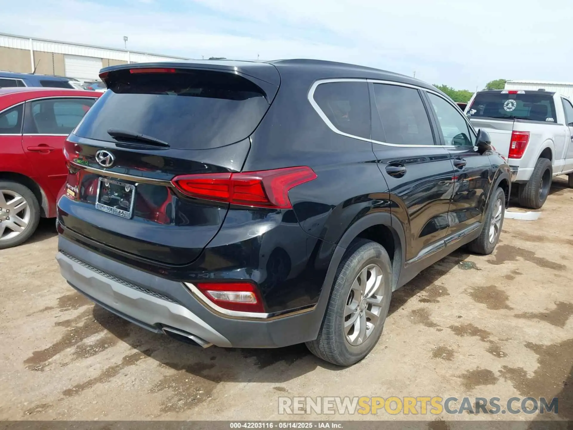 4 fotografías del automóvil dañado 5NMS23AD3KH016699 HYUNDAI SANTA FE 2019