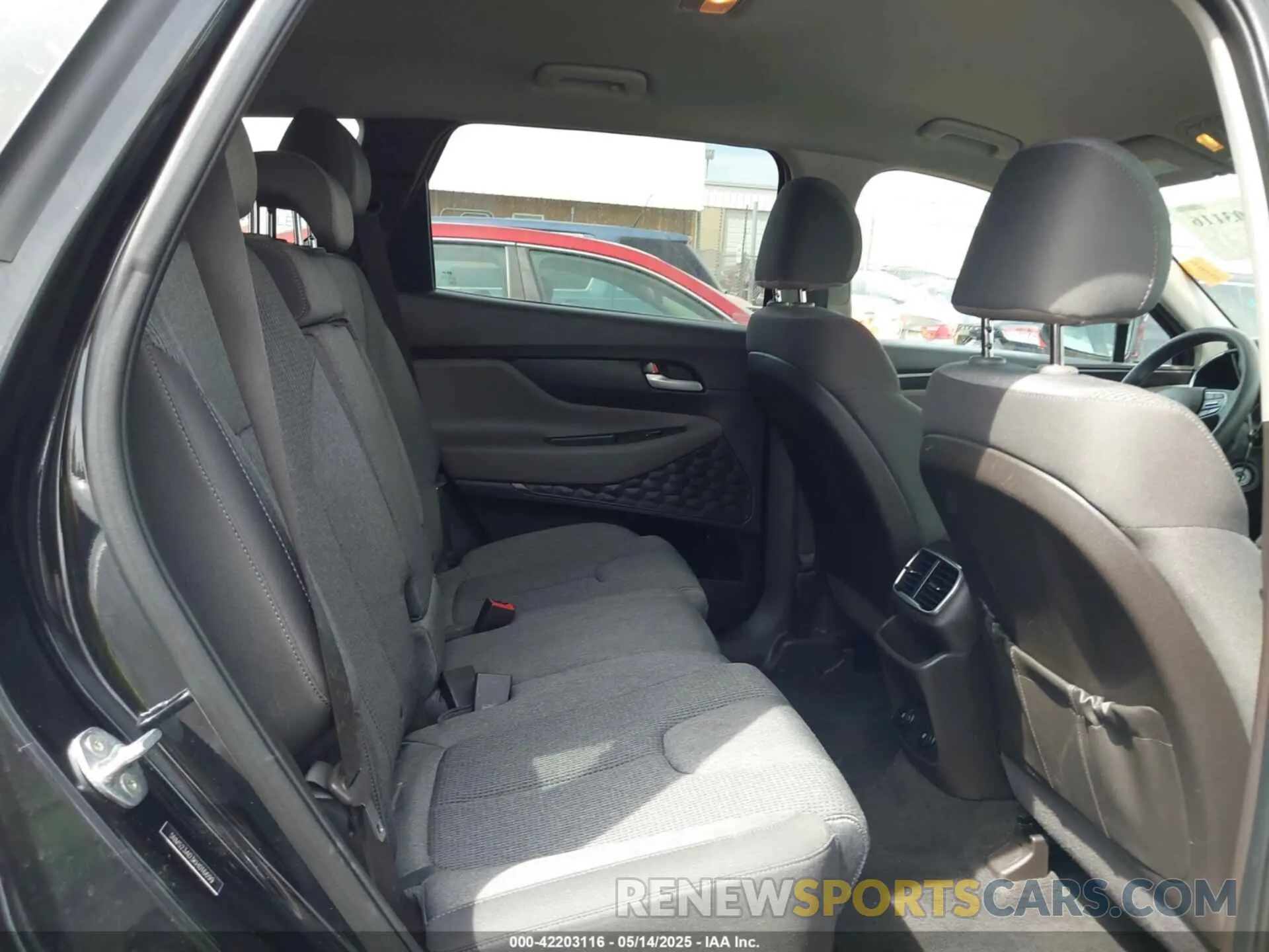8 fotografías del automóvil dañado 5NMS23AD3KH016699 HYUNDAI SANTA FE 2019