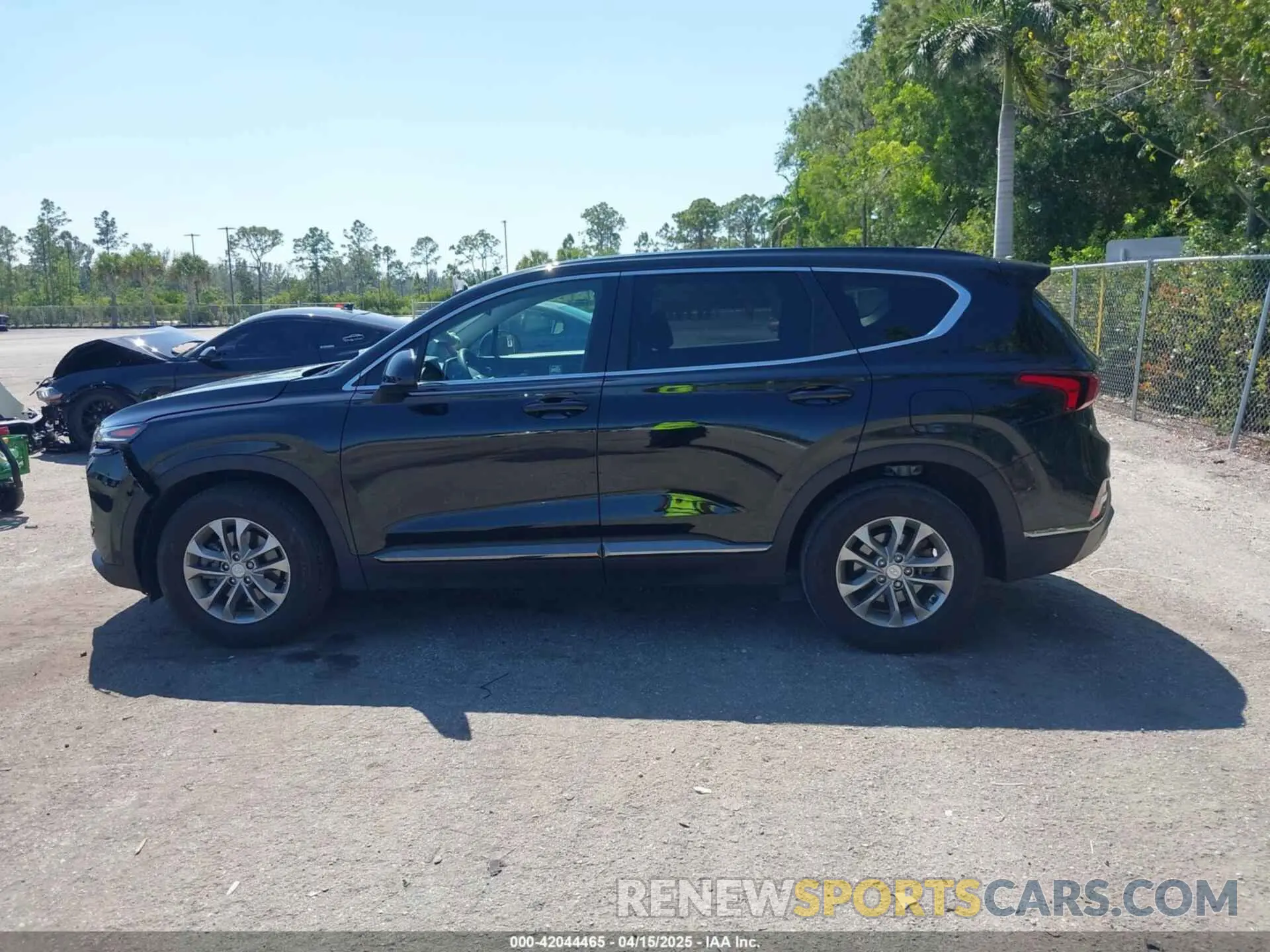 14 fotografías del automóvil dañado 5NMS23AD4KH088902 HYUNDAI SANTA FE 2019
