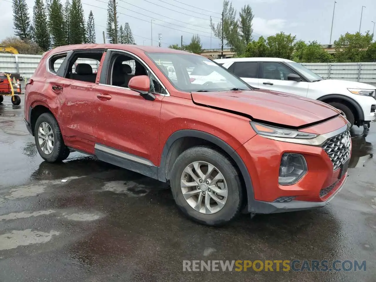 4 fotografías del automóvil dañado 5NMS23AD4KH096160 HYUNDAI SANTA FE 2019