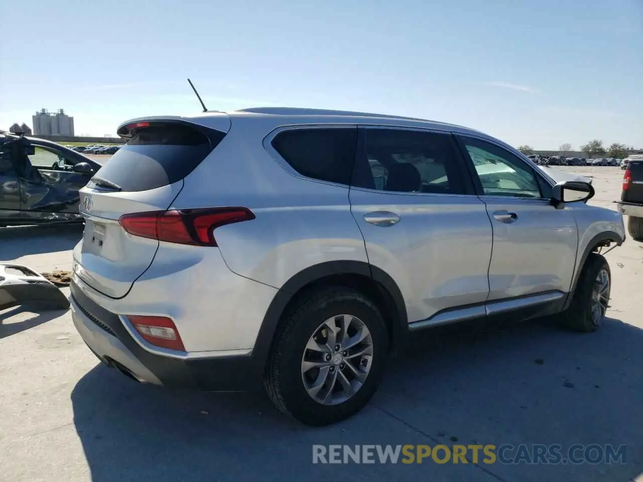 3 fotografías del automóvil dañado 5NMS23AD4KH106203 HYUNDAI SANTA FE 2019