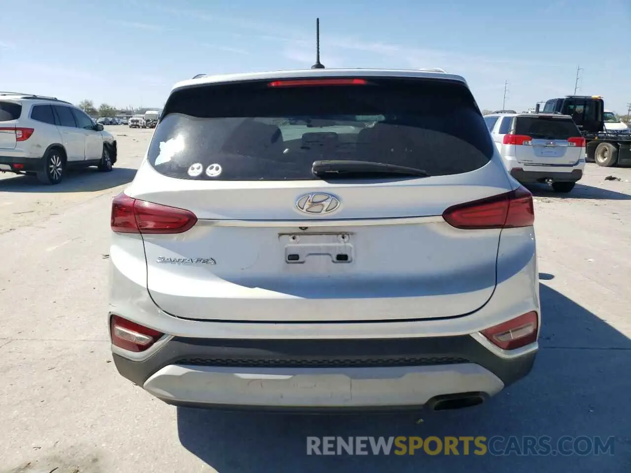 6 fotografías del automóvil dañado 5NMS23AD4KH106203 HYUNDAI SANTA FE 2019
