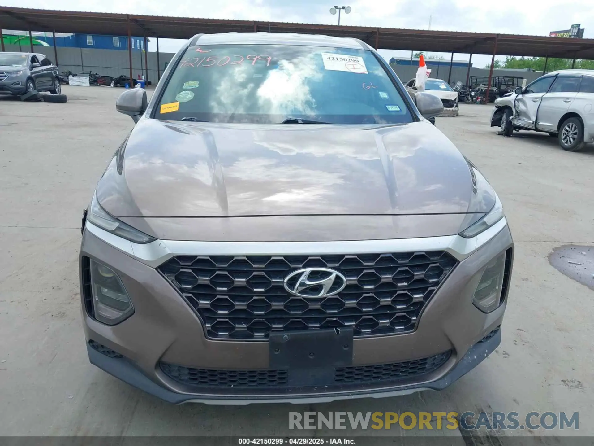 13 fotografías del automóvil dañado 5NMS23AD4KH132123 HYUNDAI SANTA FE 2019