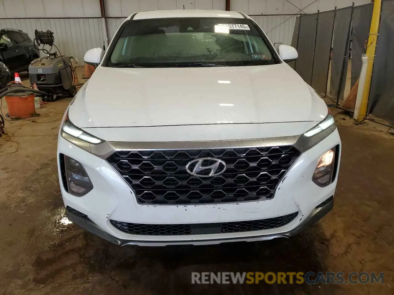 5 fotografías del automóvil dañado 5NMS23AD6KH009486 HYUNDAI SANTA FE 2019