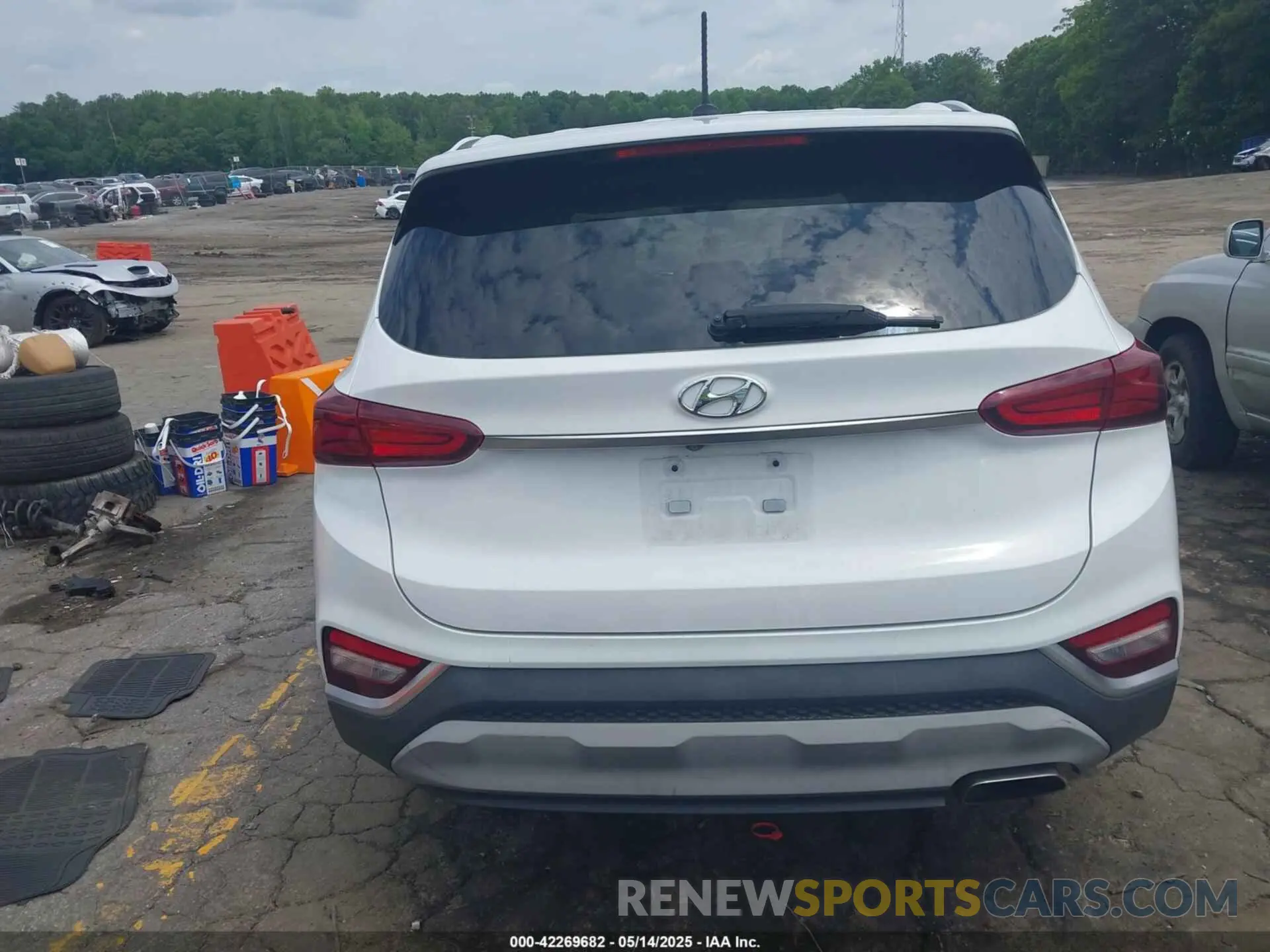 16 fotografías del automóvil dañado 5NMS23AD8KH102090 HYUNDAI SANTA FE 2019