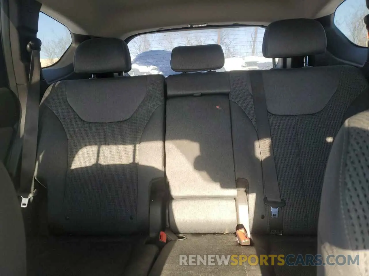 10 fotografías del automóvil dañado 5NMS23AD8KH117866 HYUNDAI SANTA FE 2019