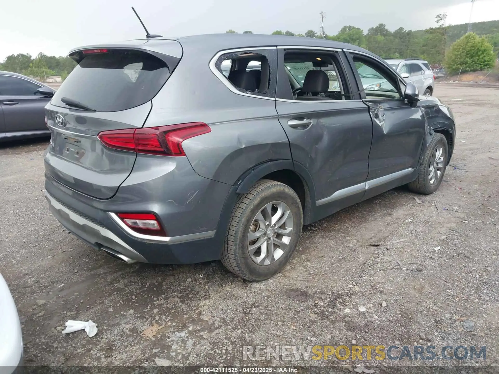 4 fotografías del automóvil dañado 5NMS23AD8KH126387 HYUNDAI SANTA FE 2019