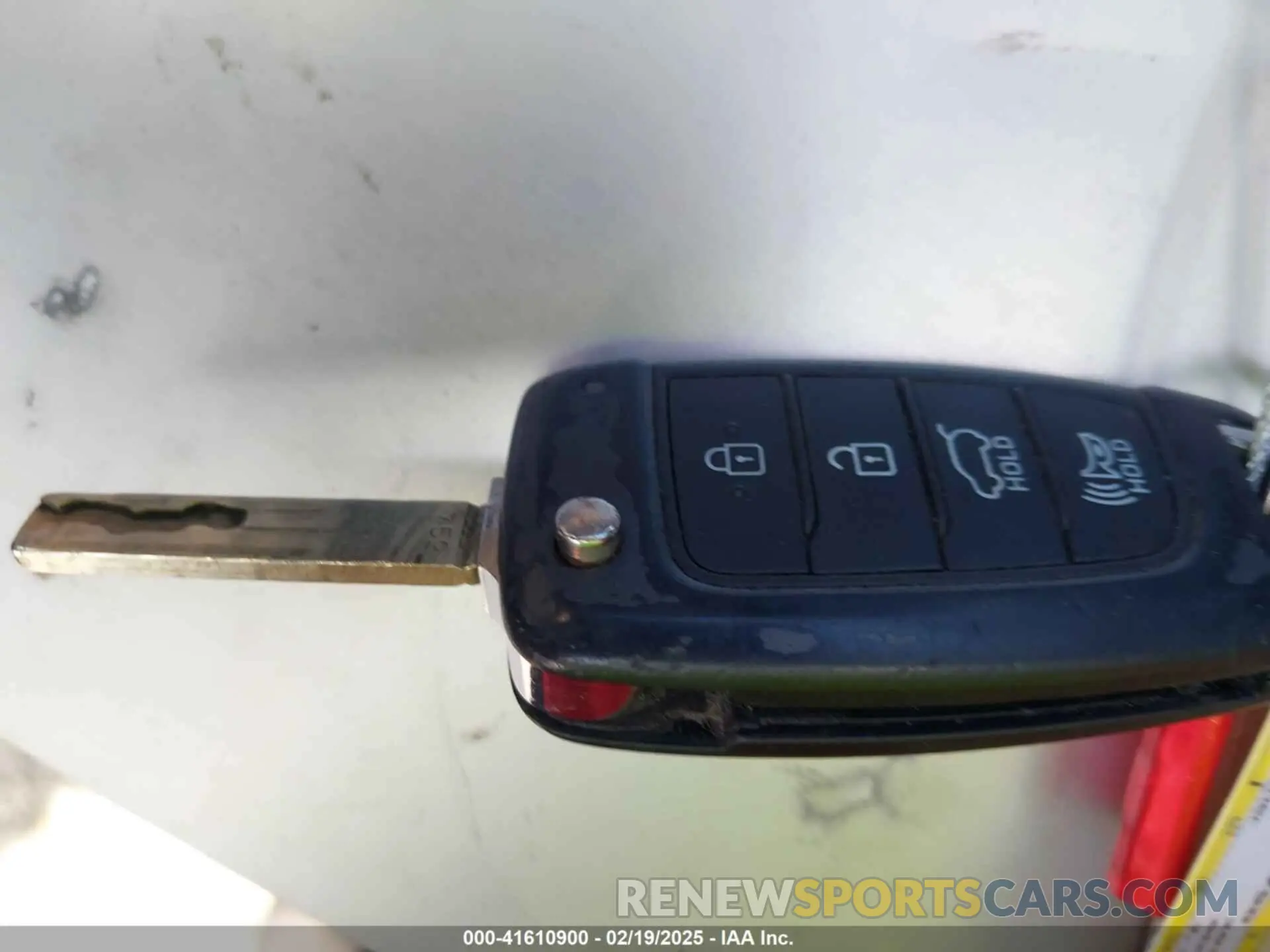 11 fotografías del automóvil dañado 5NMS23ADXKH037890 HYUNDAI SANTA FE 2019