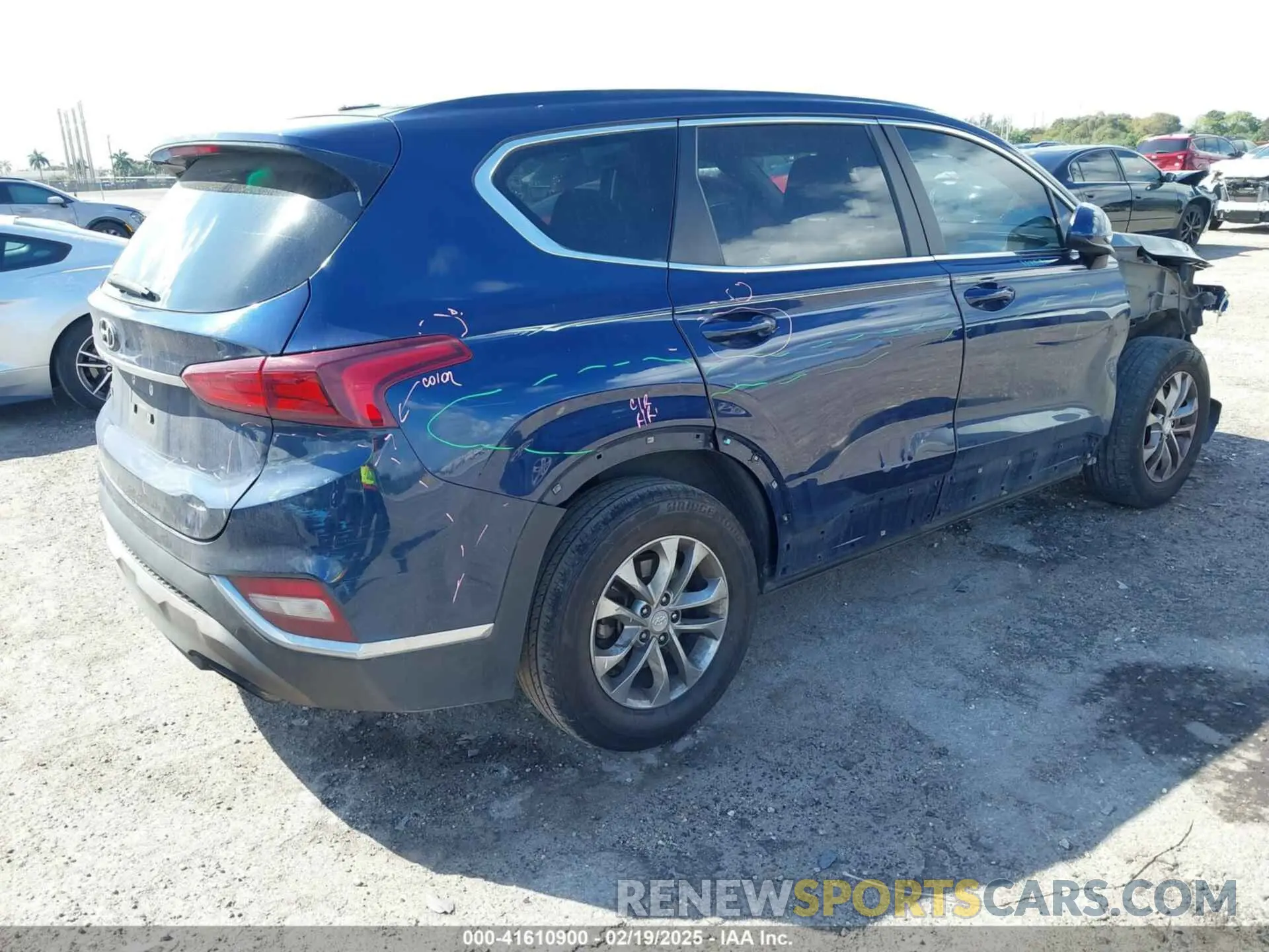 4 fotografías del automóvil dañado 5NMS23ADXKH037890 HYUNDAI SANTA FE 2019