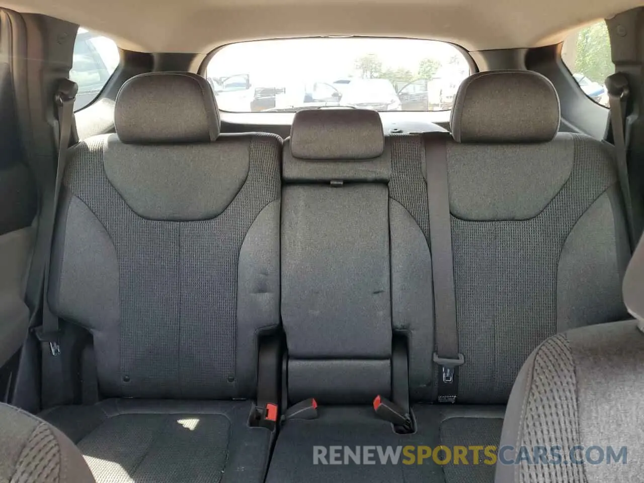 10 fotografías del automóvil dañado 5NMS2CAD0KH085480 HYUNDAI SANTA FE 2019