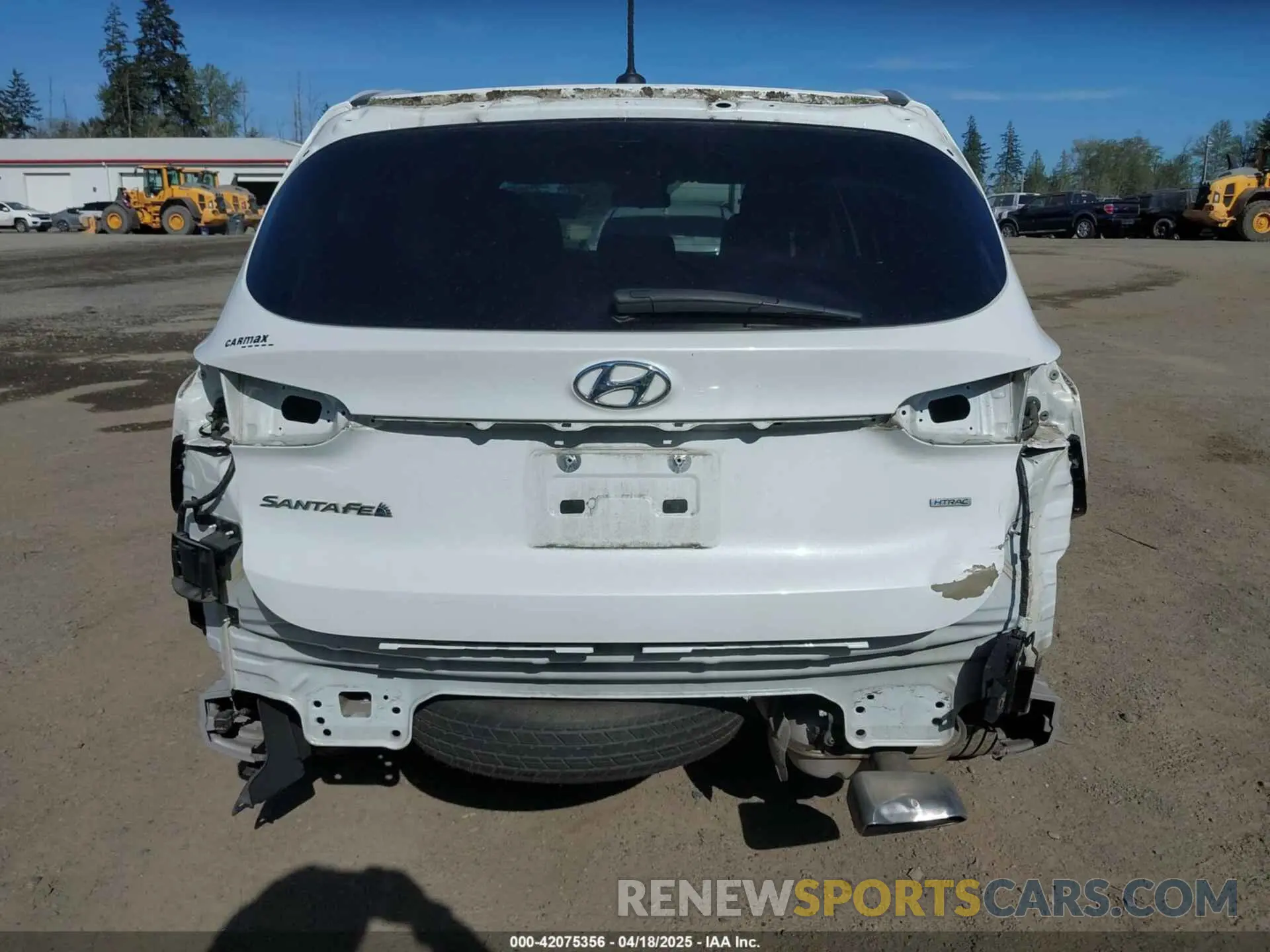 17 fotografías del automóvil dañado 5NMS2CAD0KH098259 HYUNDAI SANTA FE 2019