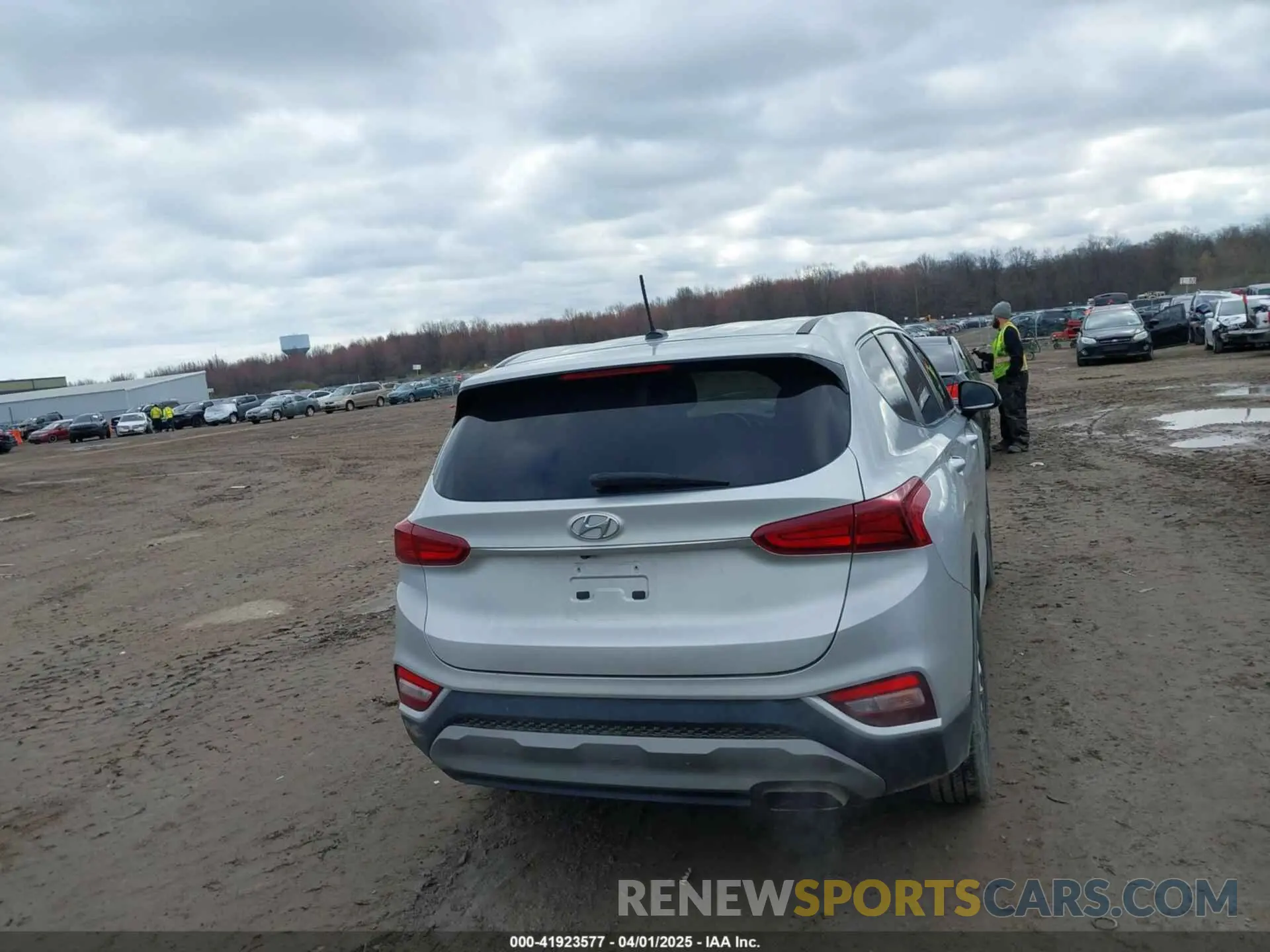 16 fotografías del automóvil dañado 5NMS2CAD0KH117201 HYUNDAI SANTA FE 2019