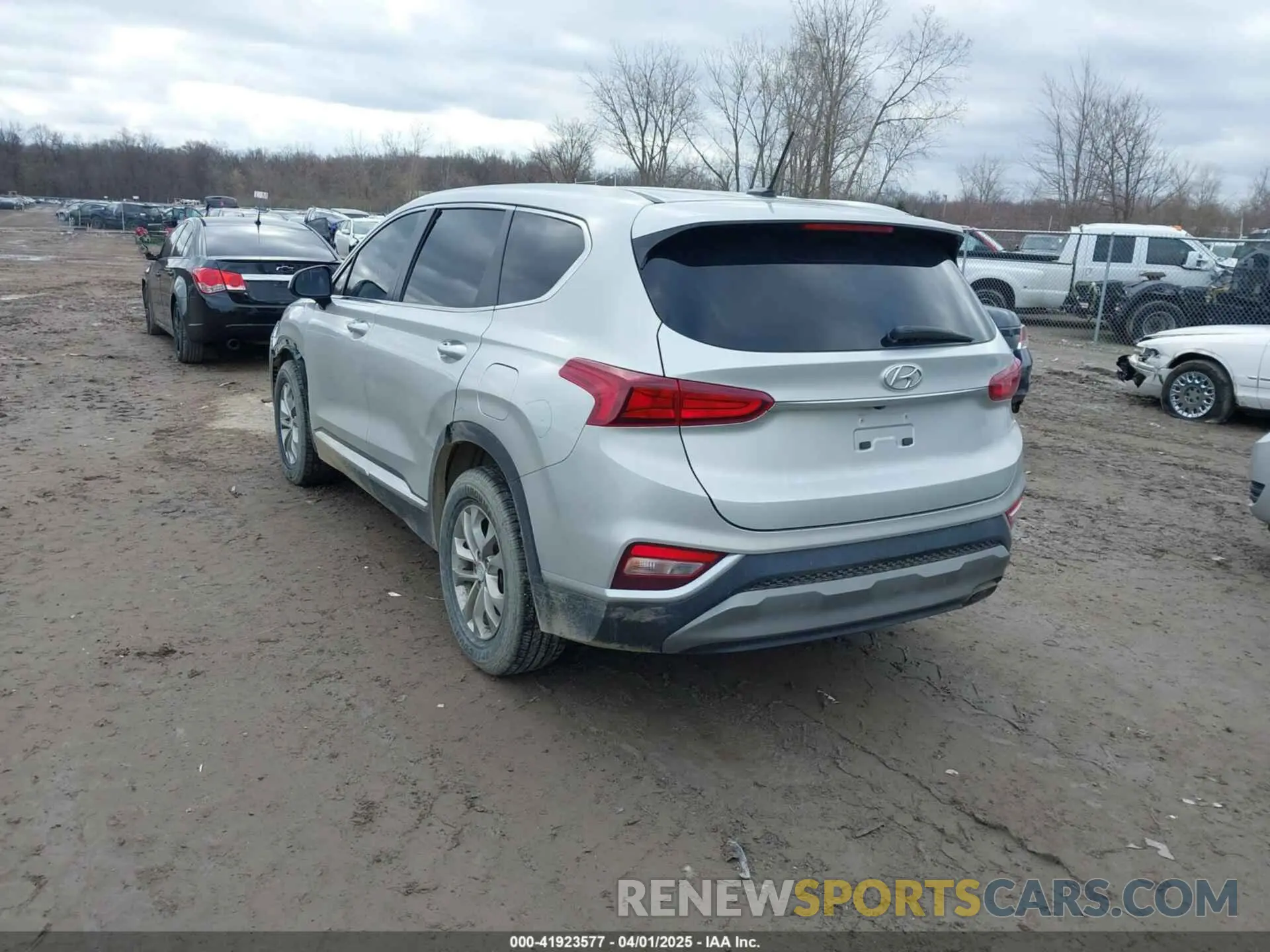 3 fotografías del automóvil dañado 5NMS2CAD0KH117201 HYUNDAI SANTA FE 2019