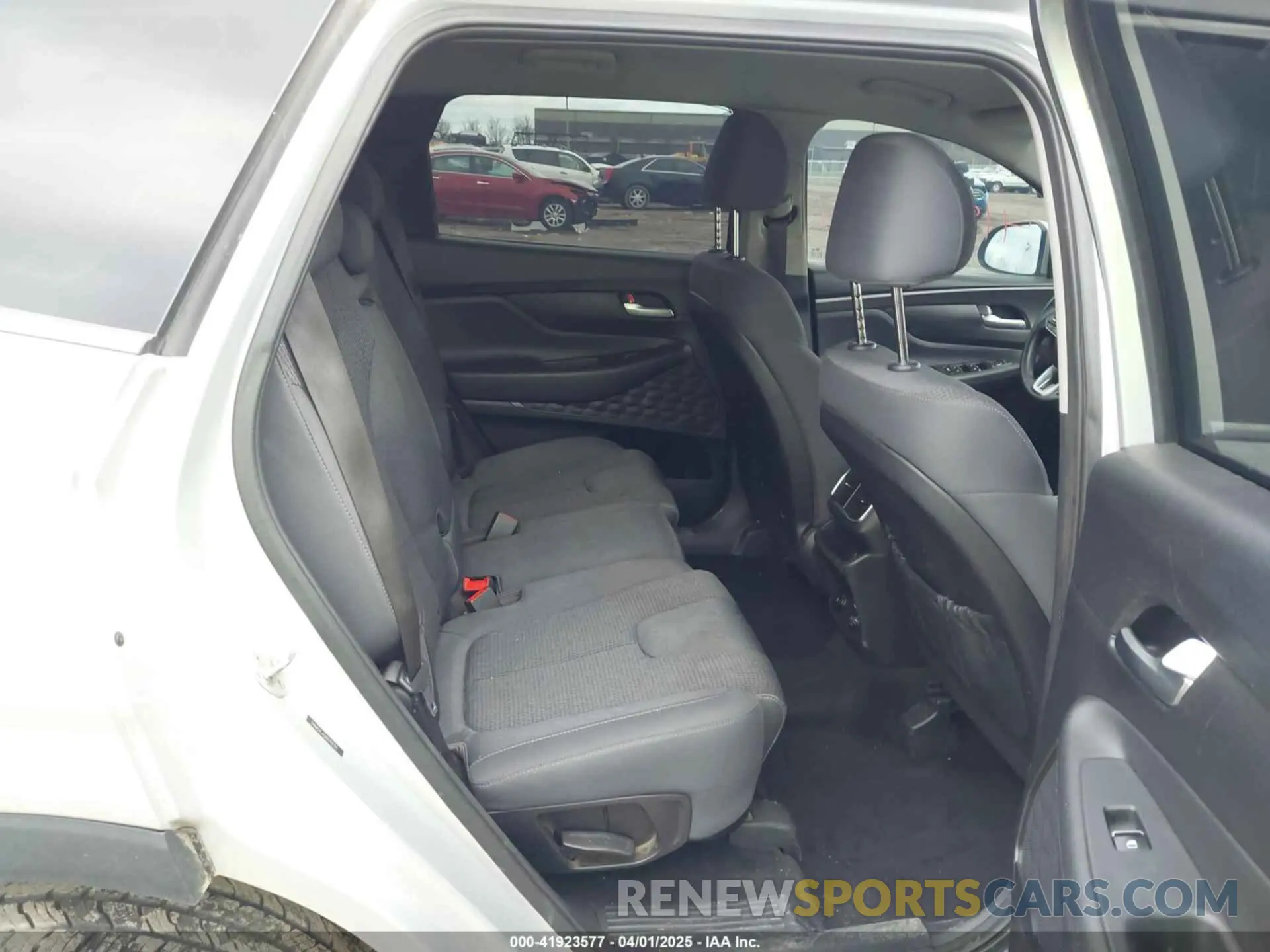 8 fotografías del automóvil dañado 5NMS2CAD0KH117201 HYUNDAI SANTA FE 2019
