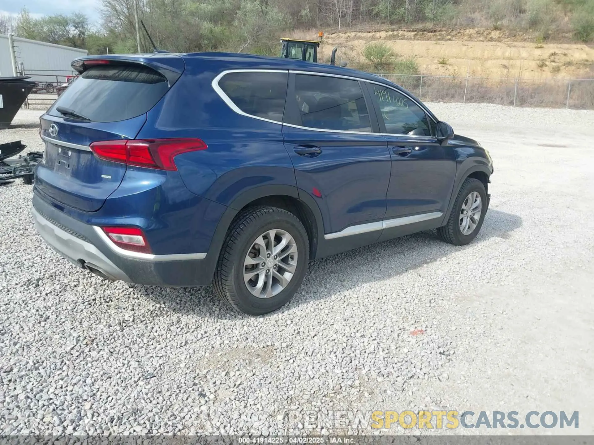 4 fotografías del automóvil dañado 5NMS2CAD1KH029273 HYUNDAI SANTA FE 2019