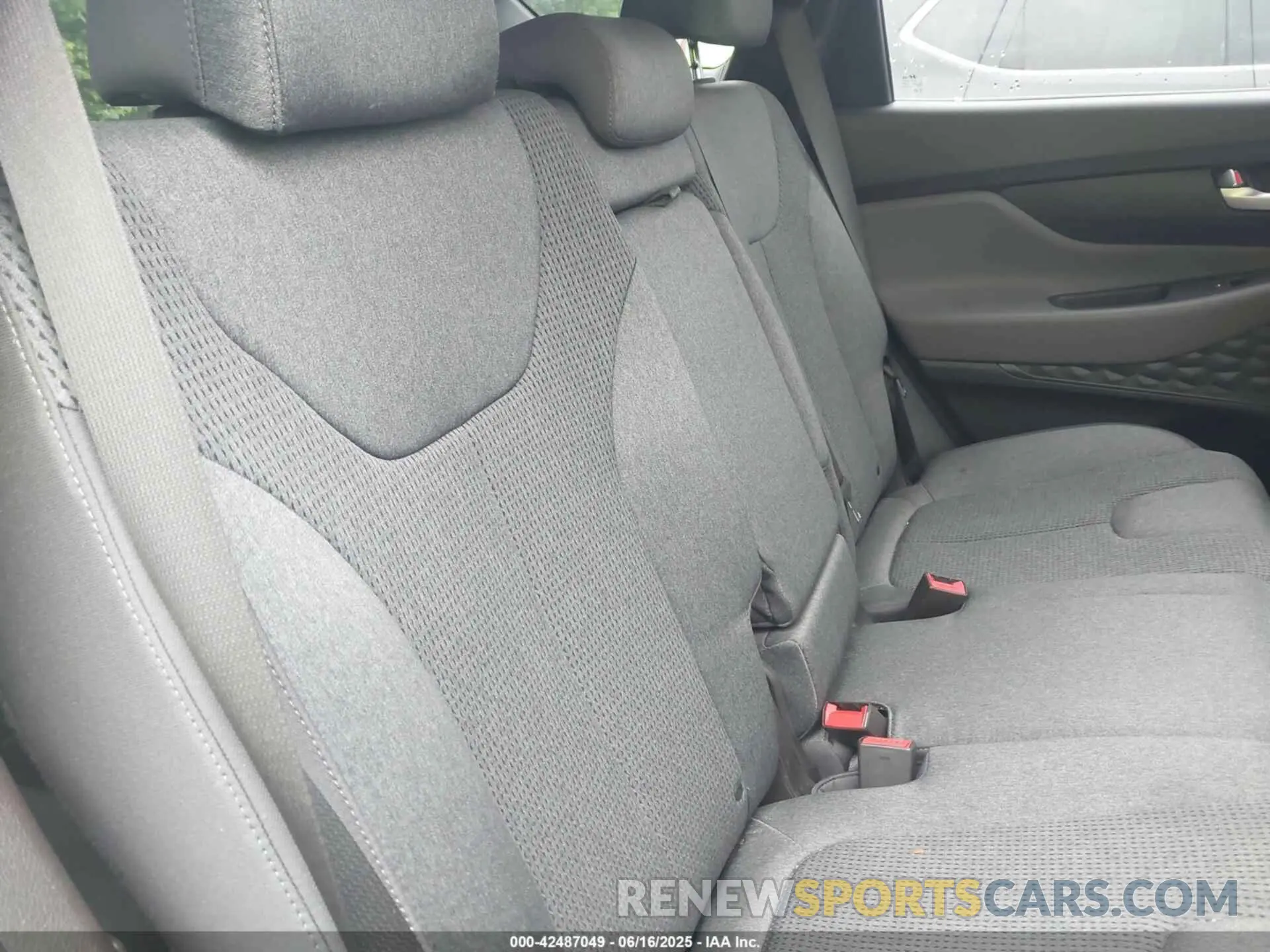 8 fotografías del automóvil dañado 5NMS2CAD1KH075069 HYUNDAI SANTA FE 2019