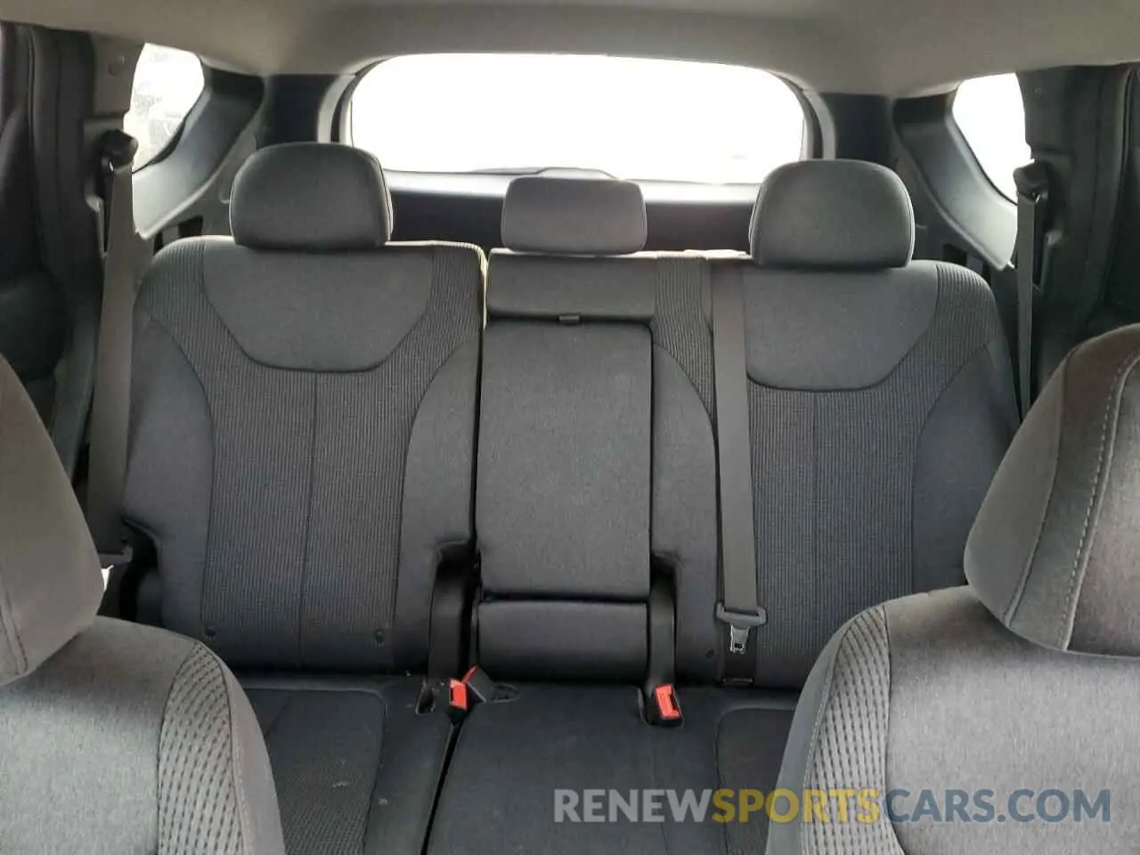 10 fotografías del automóvil dañado 5NMS2CAD4KH067130 HYUNDAI SANTA FE 2019
