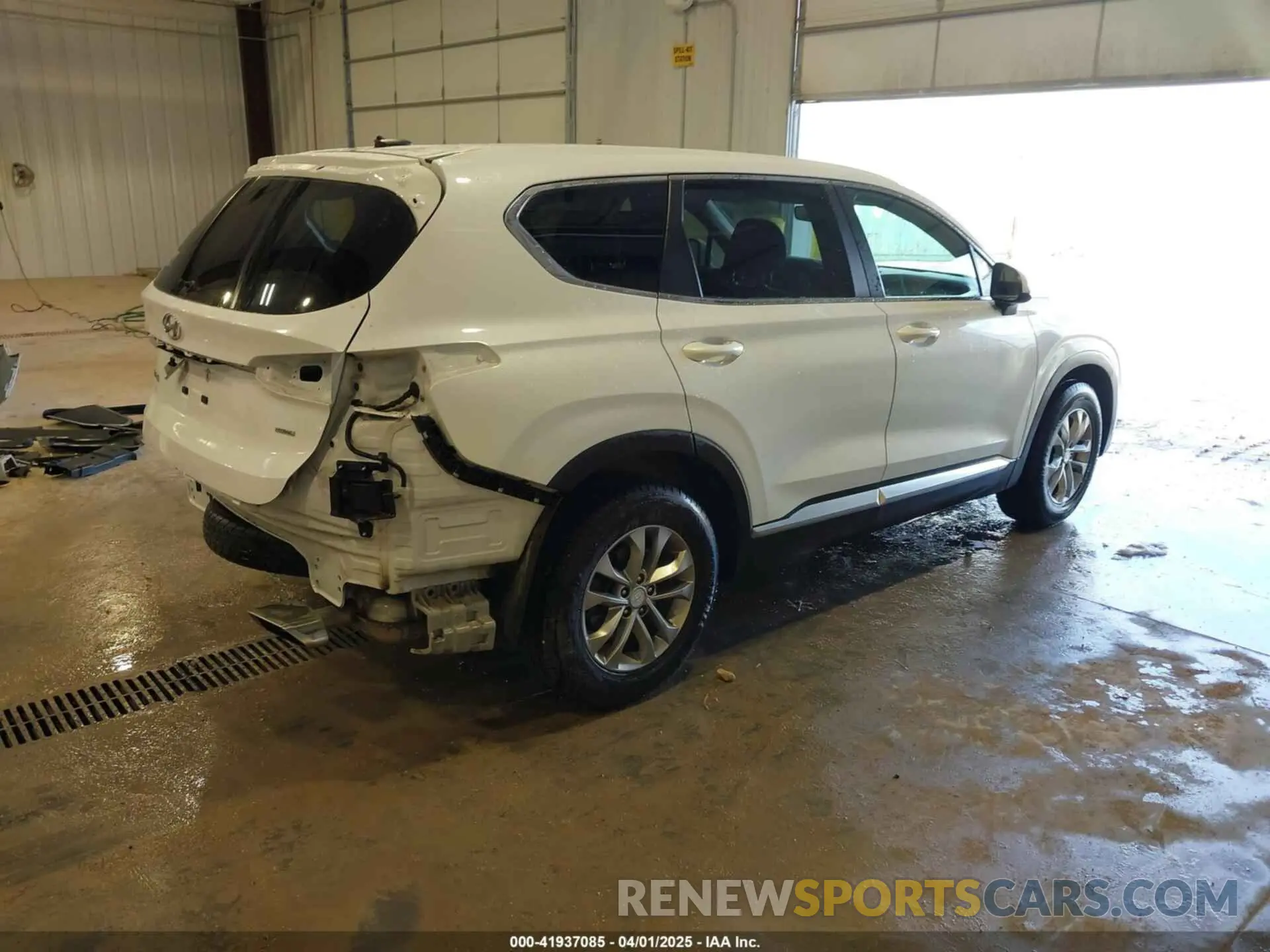 4 fotografías del automóvil dañado 5NMS2CAD4KH120957 HYUNDAI SANTA FE 2019