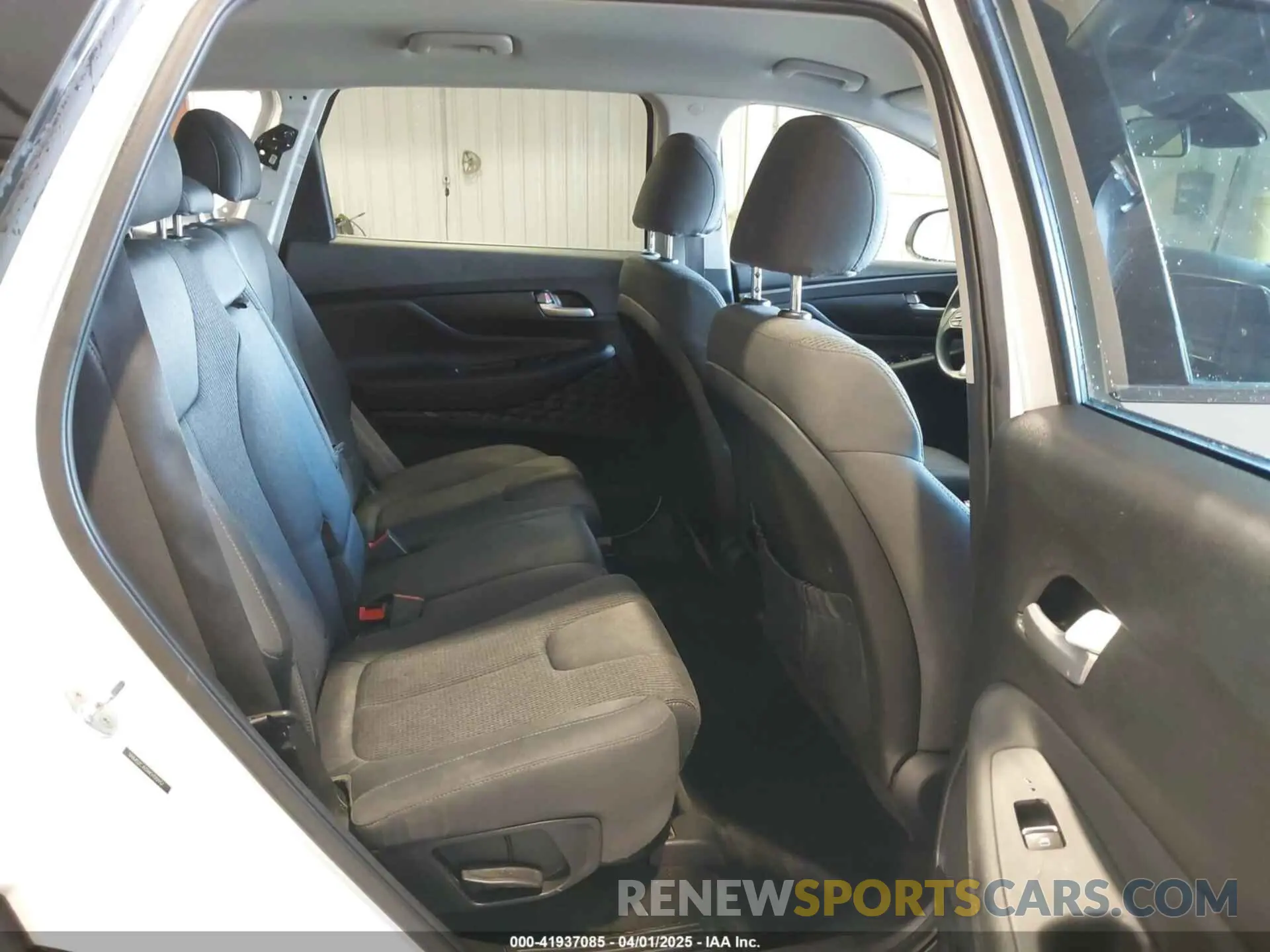 8 fotografías del automóvil dañado 5NMS2CAD4KH120957 HYUNDAI SANTA FE 2019