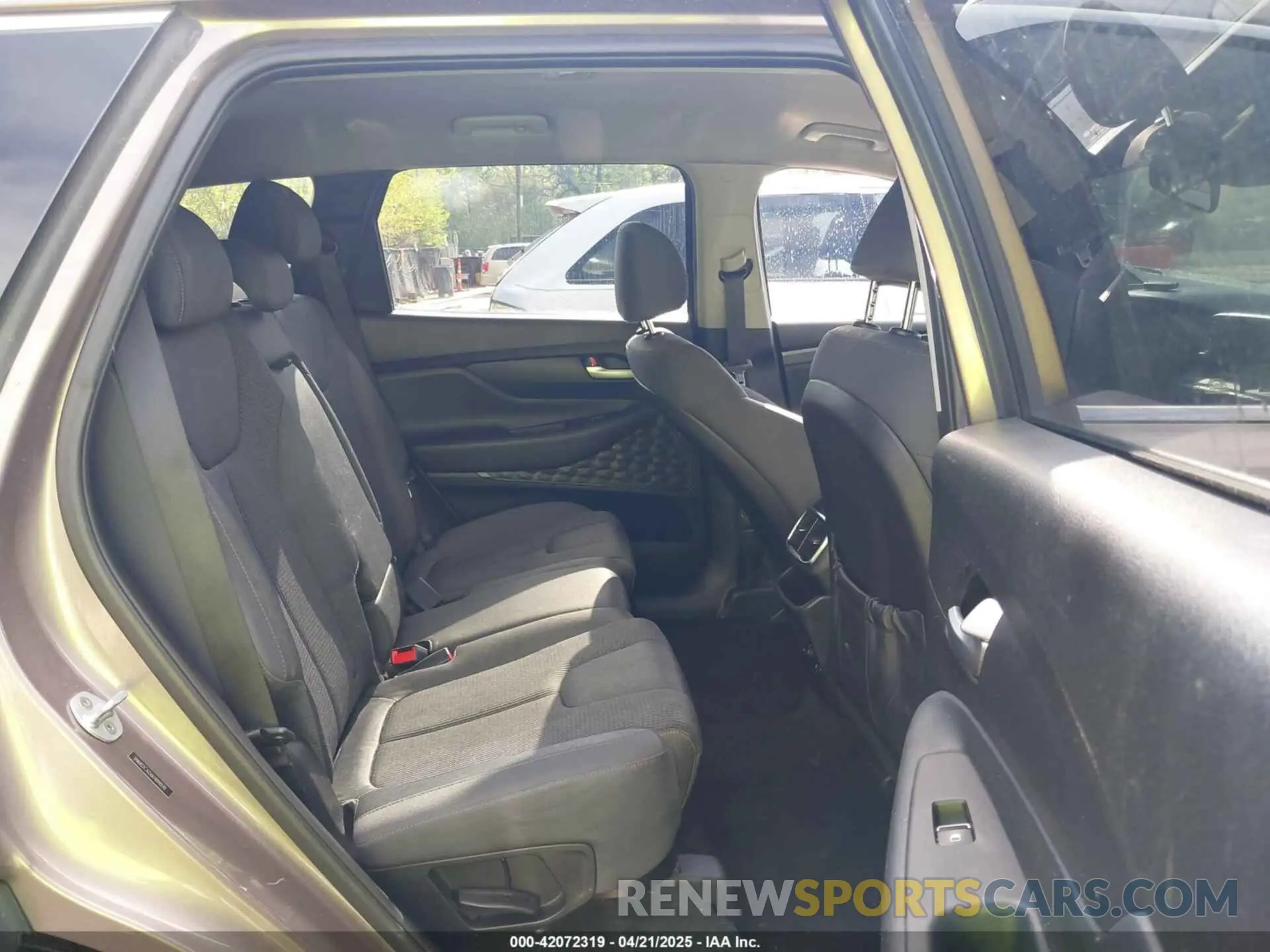8 fotografías del automóvil dañado 5NMS2CAD6KH098590 HYUNDAI SANTA FE 2019