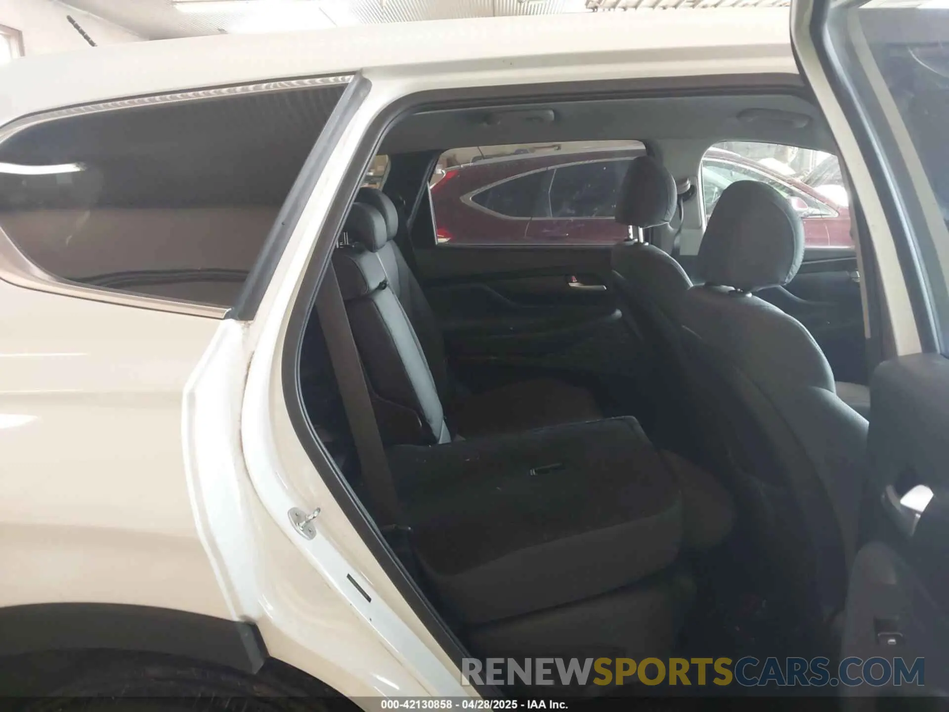 8 fotografías del automóvil dañado 5NMS2CAD6KH135413 HYUNDAI SANTA FE 2019