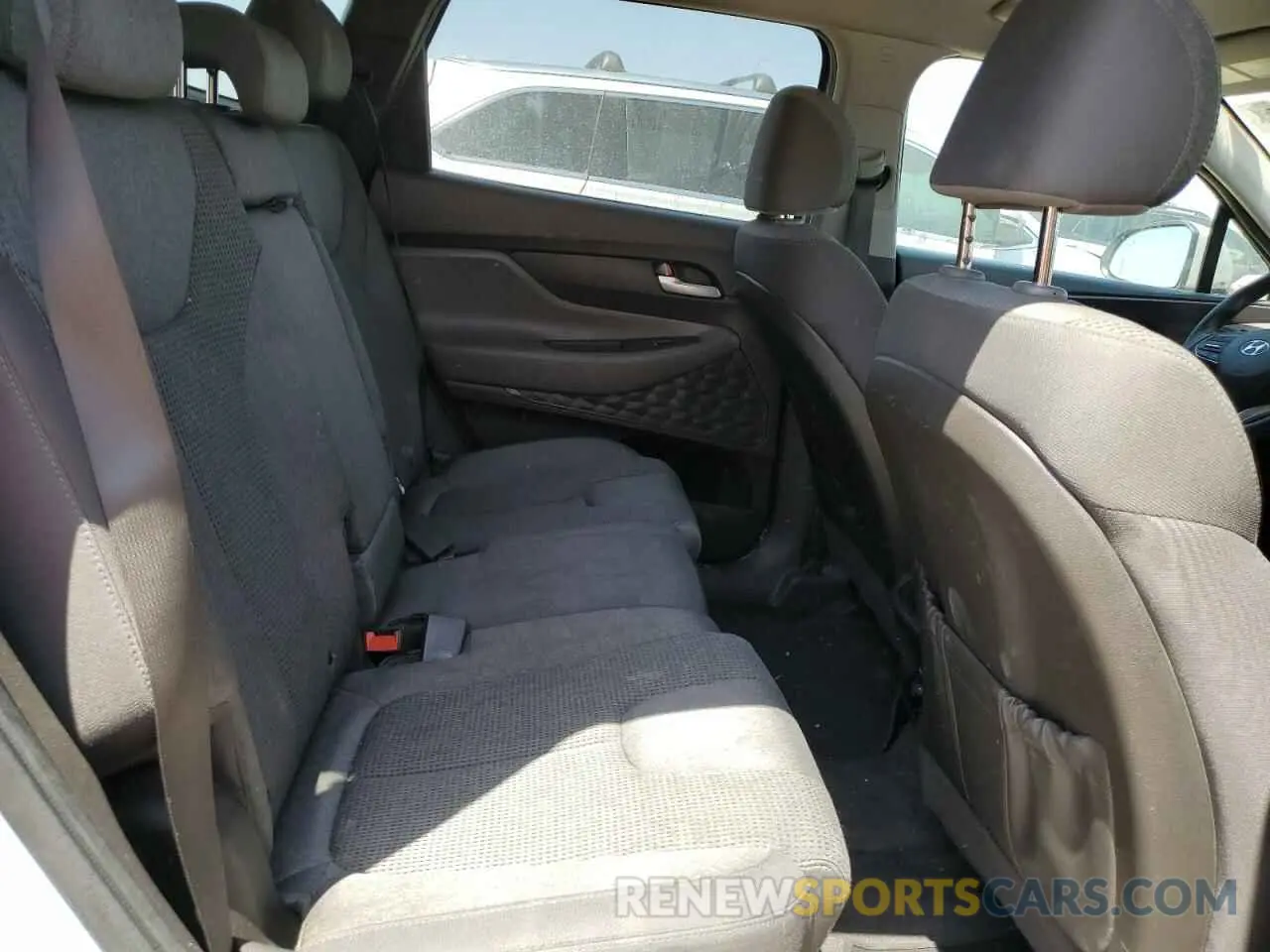 10 fotografías del automóvil dañado 5NMS2CAD8KH102705 HYUNDAI SANTA FE 2019