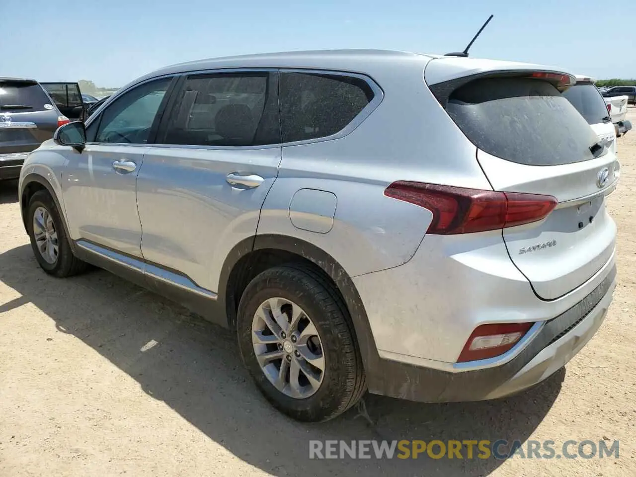 2 fotografías del automóvil dañado 5NMS2CAD8KH102705 HYUNDAI SANTA FE 2019