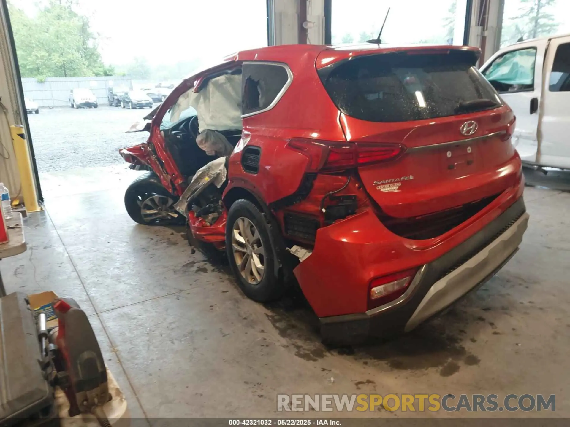 3 fotografías del automóvil dañado 5NMS2CAD9KH032647 HYUNDAI SANTA FE 2019