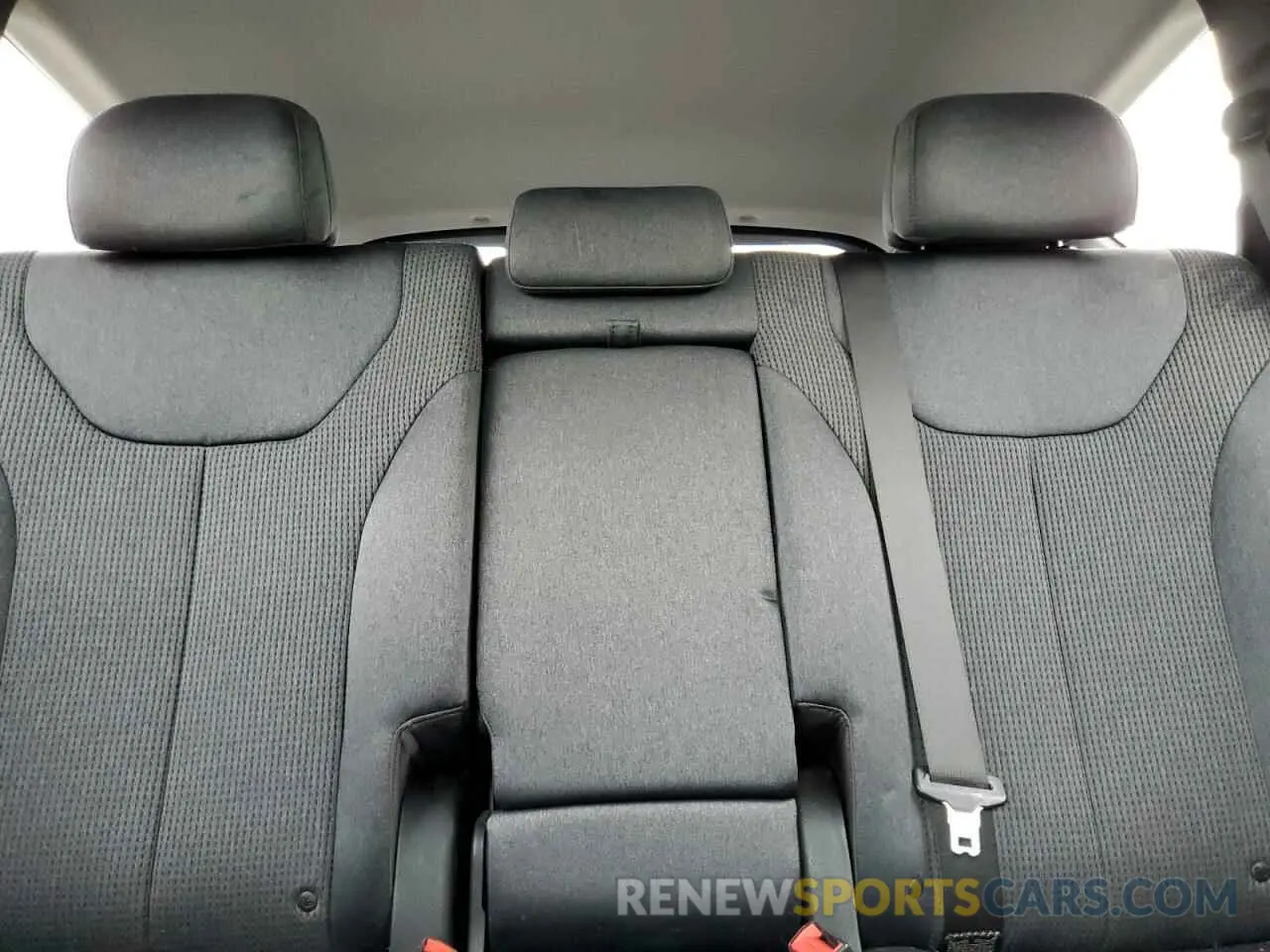 10 fotografías del automóvil dañado 5NMS2CADXKH066239 HYUNDAI SANTA FE 2019