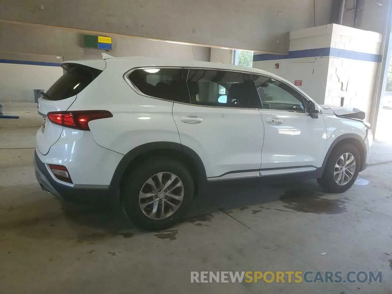 3 fotografías del automóvil dañado 5NMS33AD3KH004579 HYUNDAI SANTA FE 2019