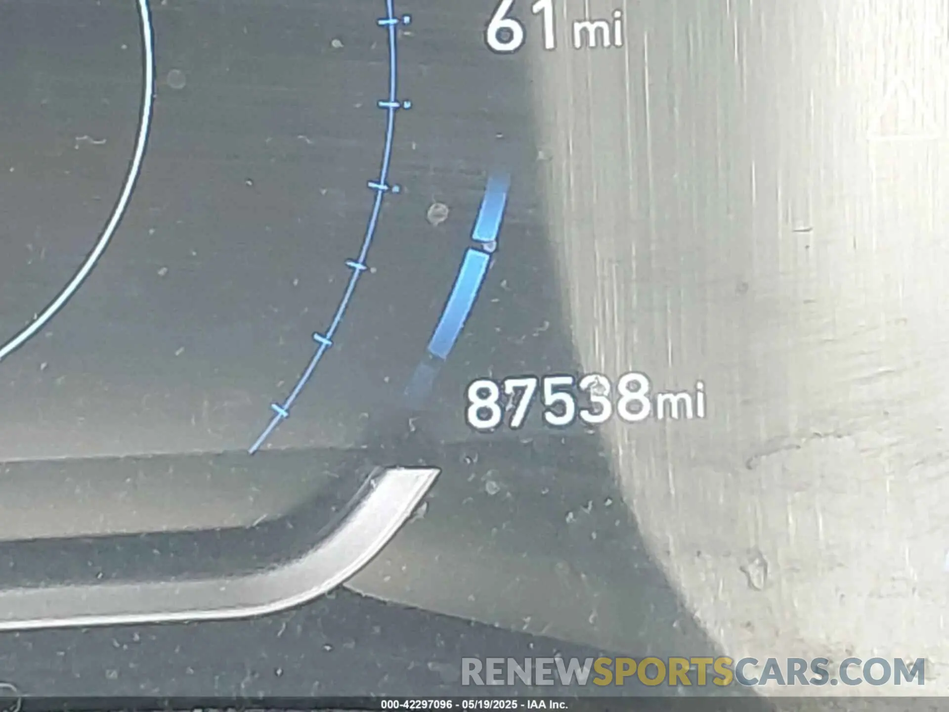 16 fotografías del automóvil dañado 5NMS33AD3KH035346 HYUNDAI SANTA FE 2019