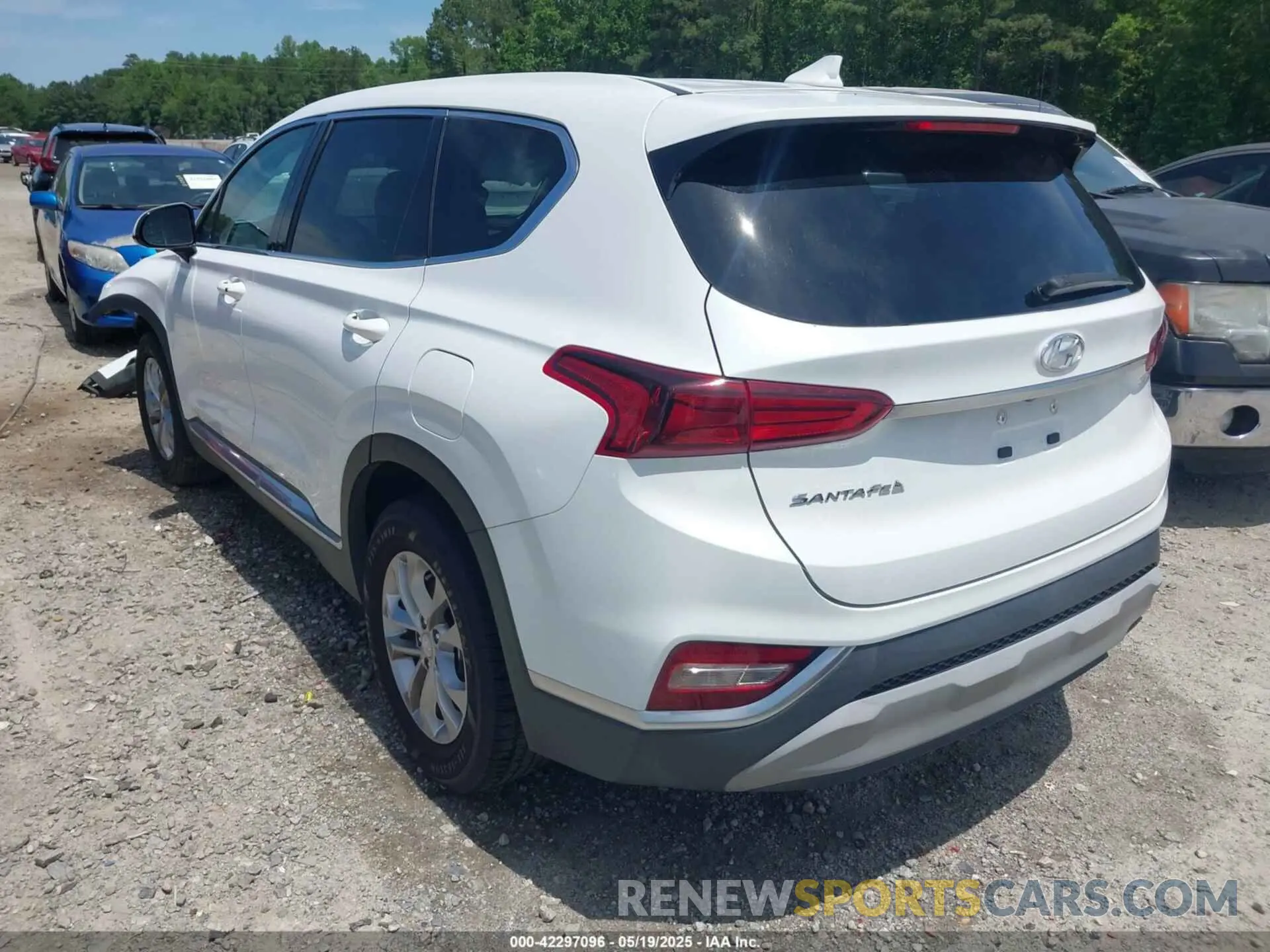 3 fotografías del automóvil dañado 5NMS33AD3KH035346 HYUNDAI SANTA FE 2019
