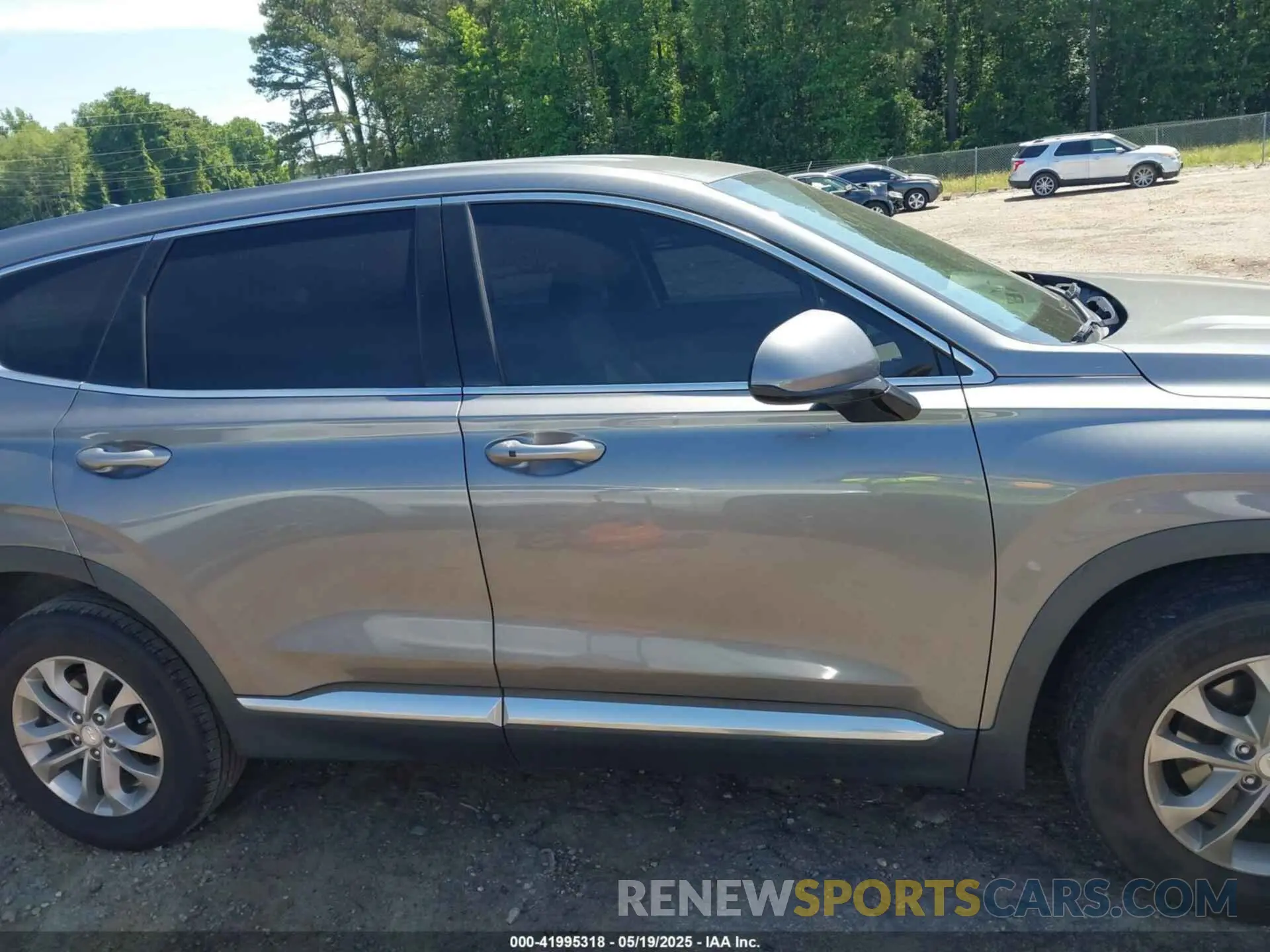 13 fotografías del automóvil dañado 5NMS33AD5KH048440 HYUNDAI SANTA FE 2019