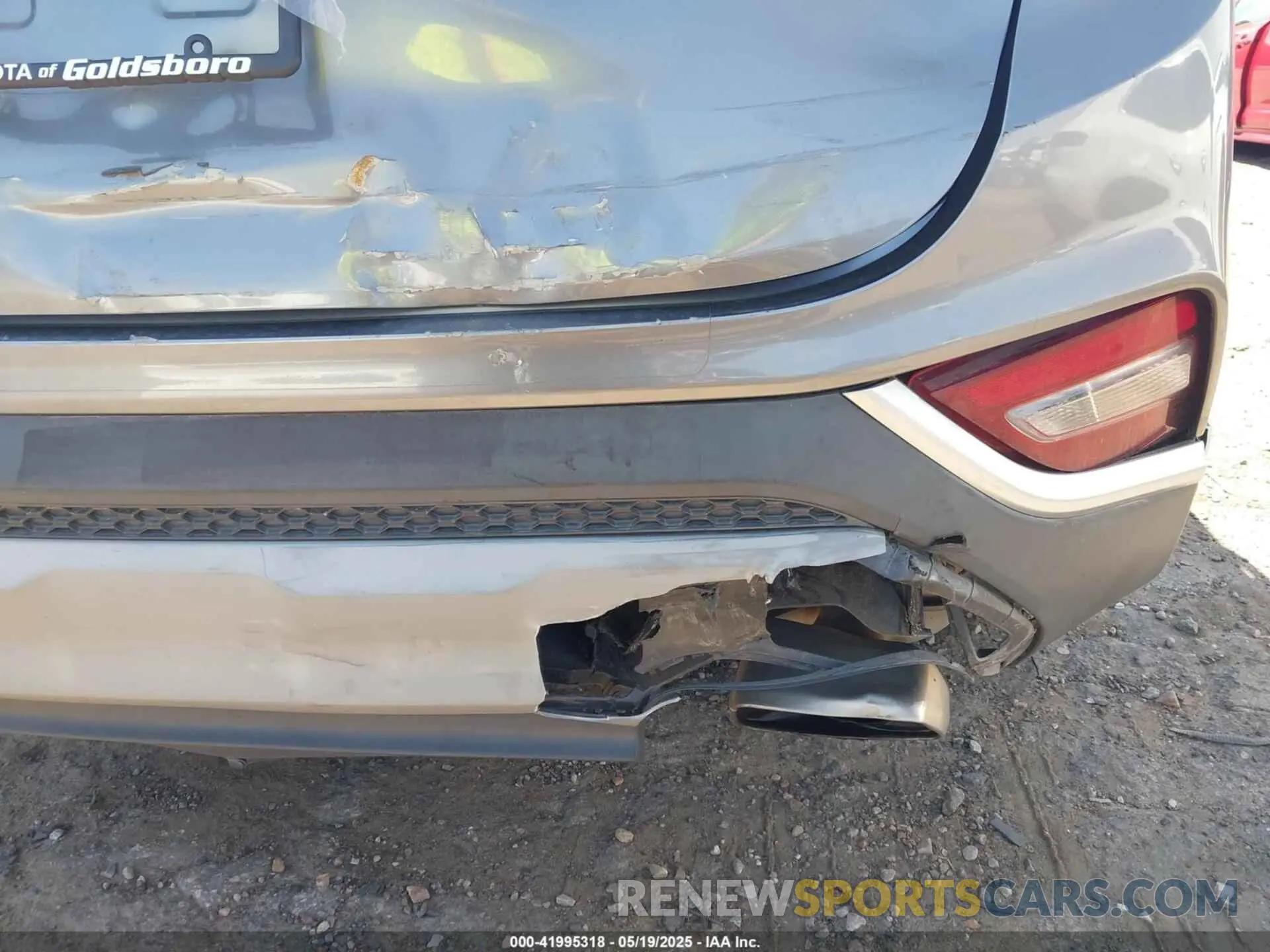 17 fotografías del automóvil dañado 5NMS33AD5KH048440 HYUNDAI SANTA FE 2019