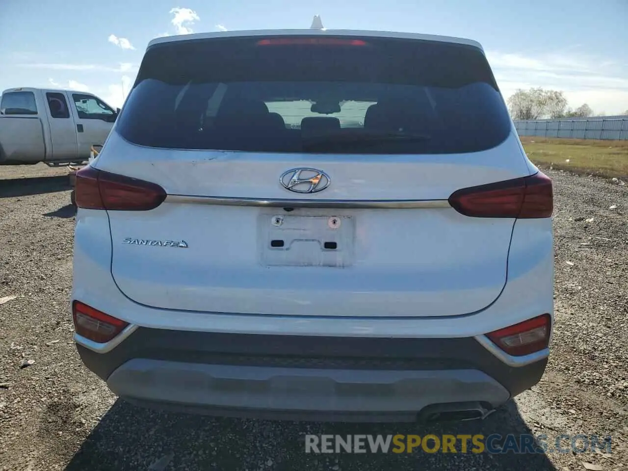 6 fotografías del automóvil dañado 5NMS33AD6KH043229 HYUNDAI SANTA FE 2019