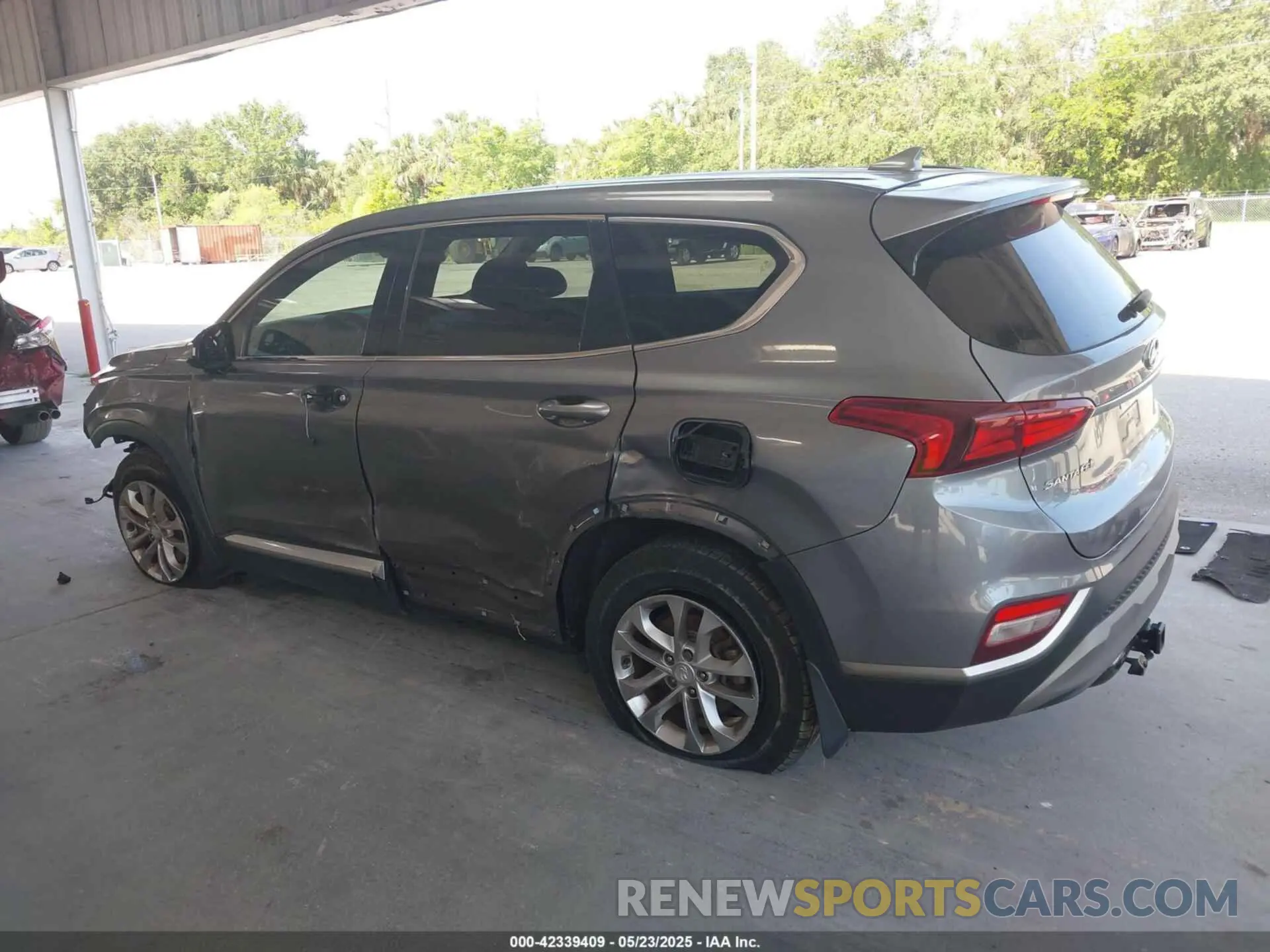 15 fotografías del automóvil dañado 5NMS33AD6KH100495 HYUNDAI SANTA FE 2019