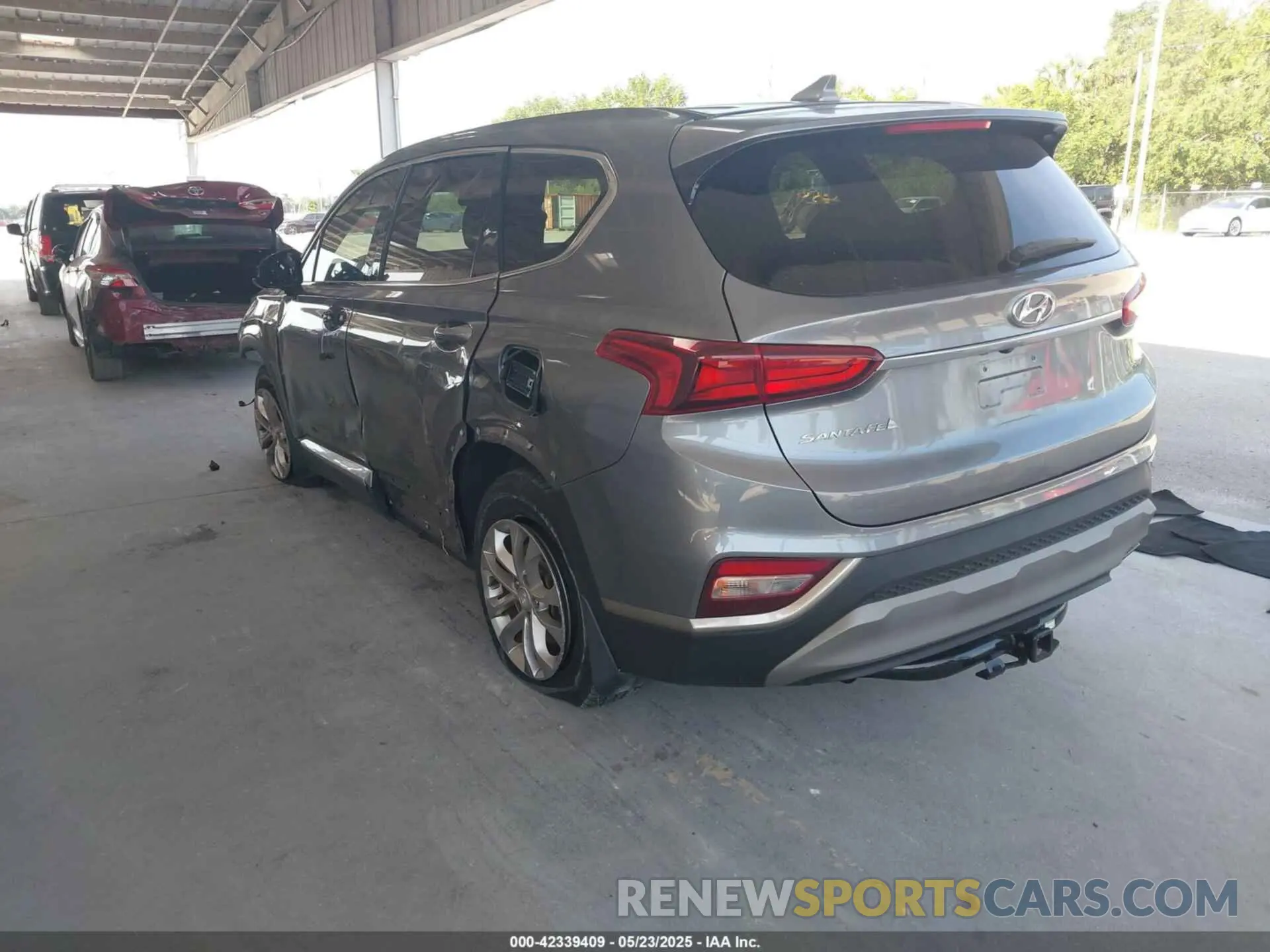 3 fotografías del automóvil dañado 5NMS33AD6KH100495 HYUNDAI SANTA FE 2019