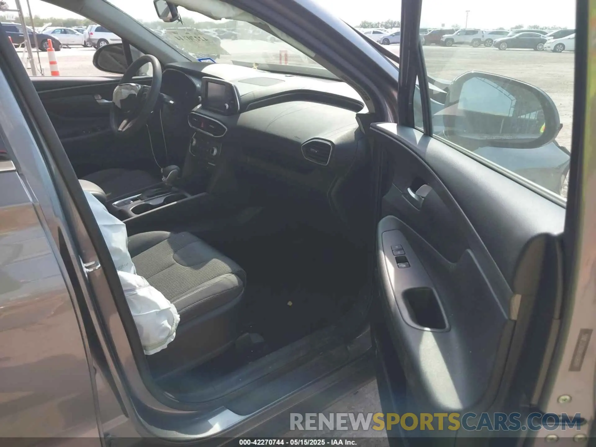 5 fotografías del automóvil dañado 5NMS33AD8KH006697 HYUNDAI SANTA FE 2019