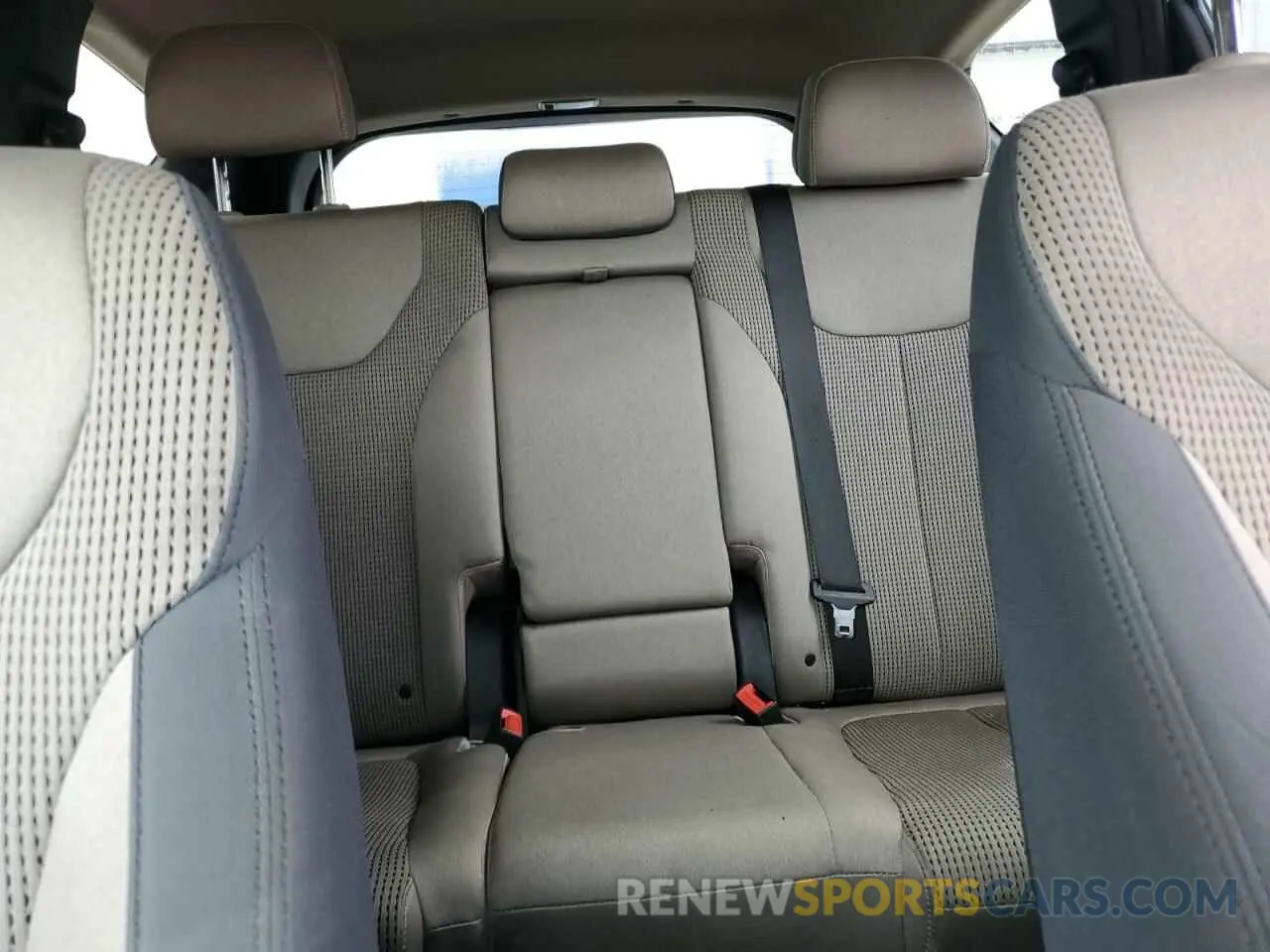 10 fotografías del automóvil dañado 5NMS33AD8KH064356 HYUNDAI SANTA FE 2019