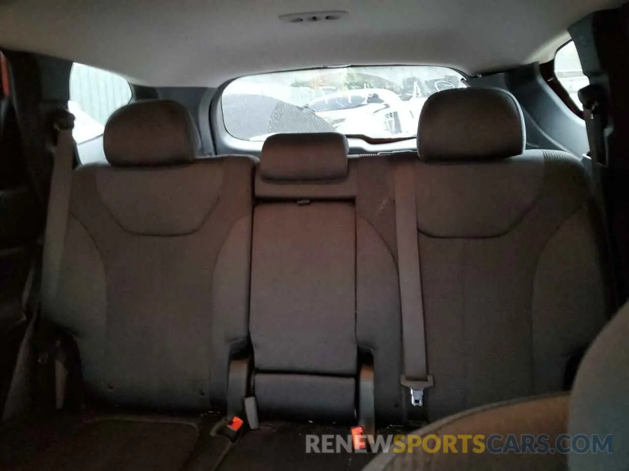 10 fotografías del automóvil dañado 5NMS33ADXKH021346 HYUNDAI SANTA FE 2019