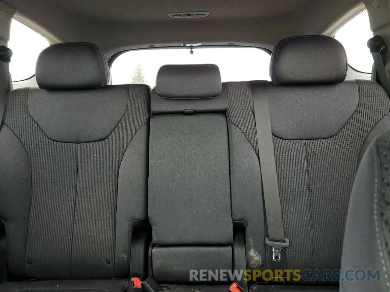10 fotografías del automóvil dañado 5NMS3CAA0KH093792 HYUNDAI SANTA FE 2019