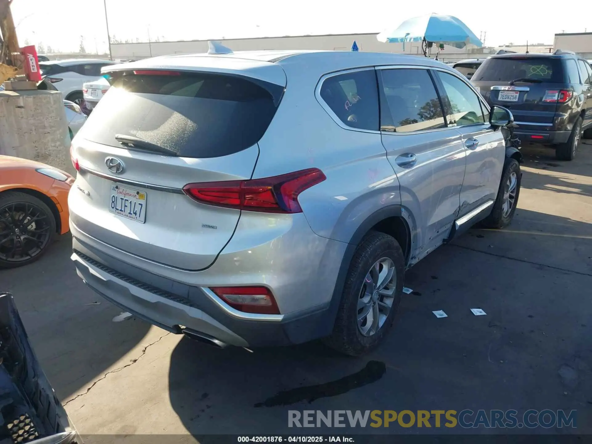 4 fotografías del automóvil dañado 5NMS3CAD0KH009349 HYUNDAI SANTA FE 2019