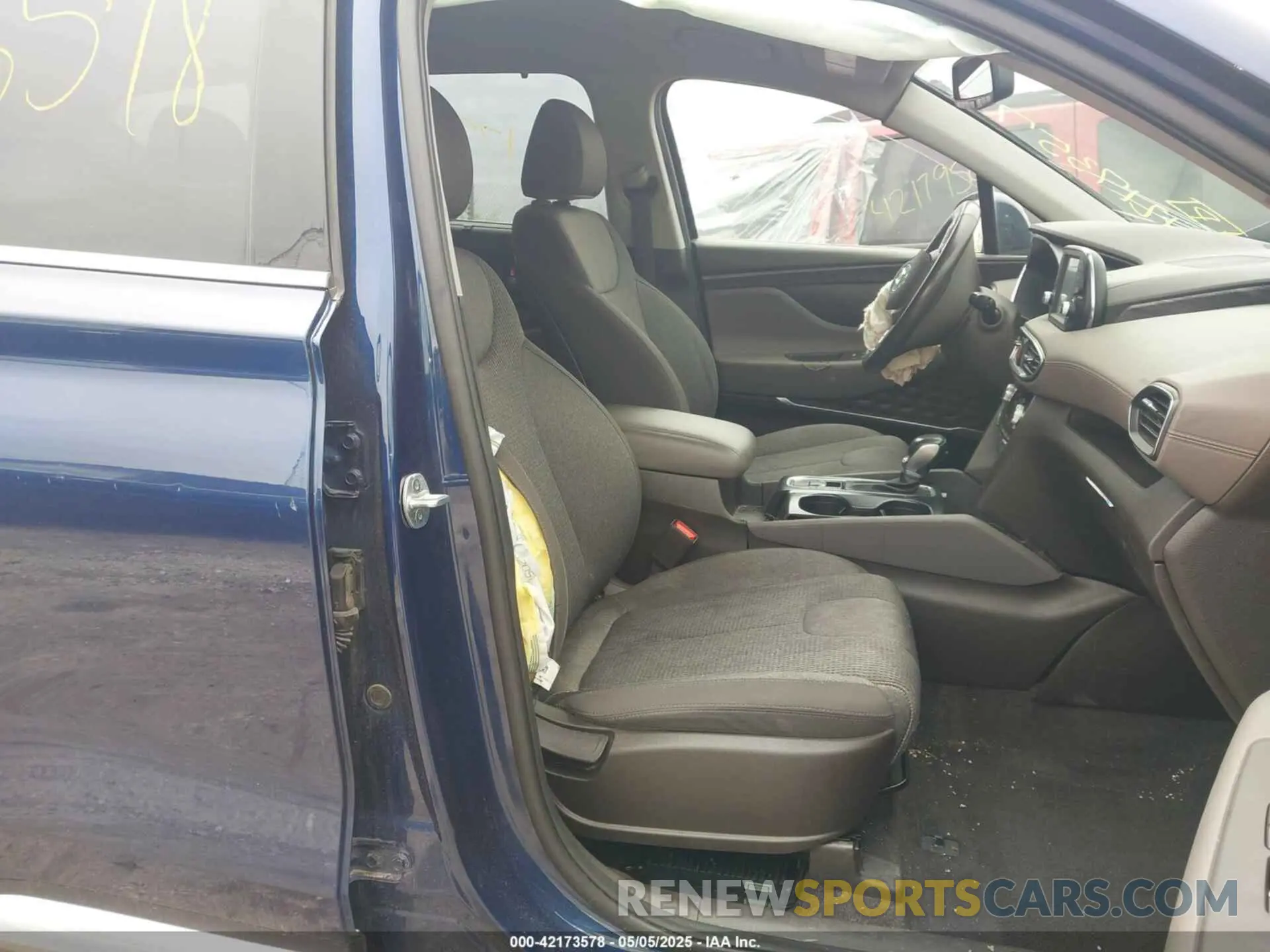 5 fotografías del automóvil dañado 5NMS3CAD0KH055120 HYUNDAI SANTA FE 2019