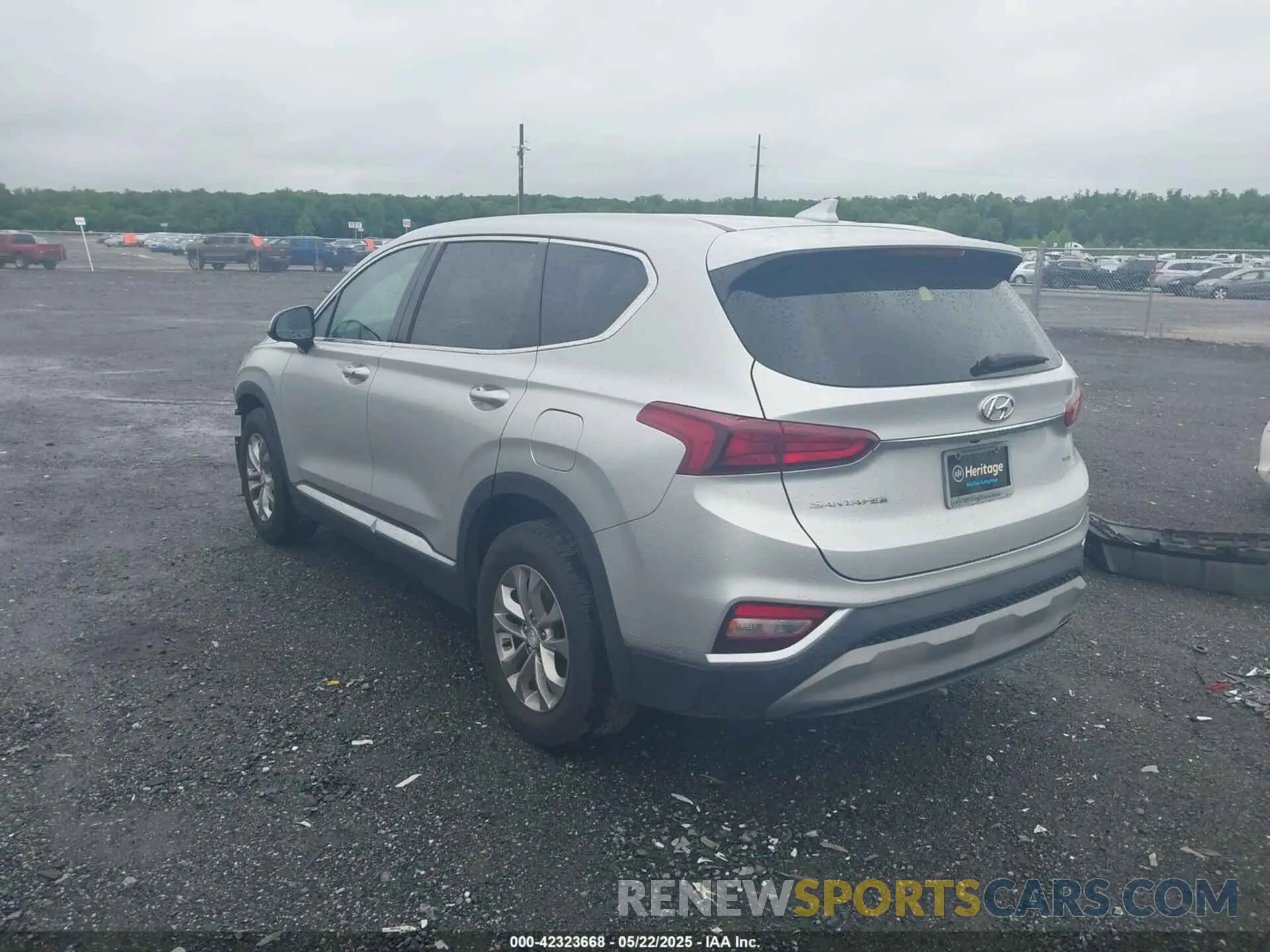 3 fotografías del automóvil dañado 5NMS3CAD3KH136340 HYUNDAI SANTA FE 2019