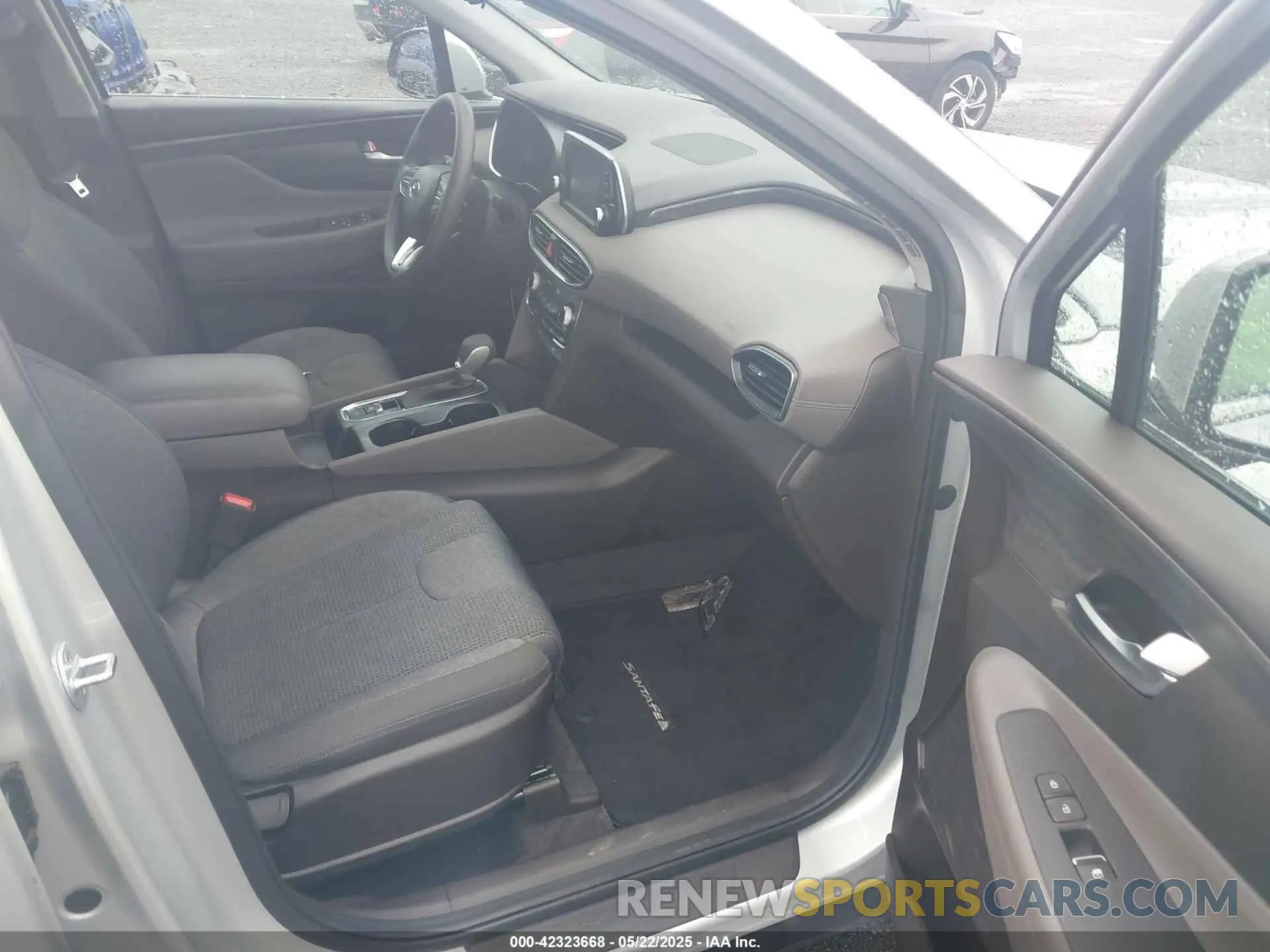 5 fotografías del automóvil dañado 5NMS3CAD3KH136340 HYUNDAI SANTA FE 2019