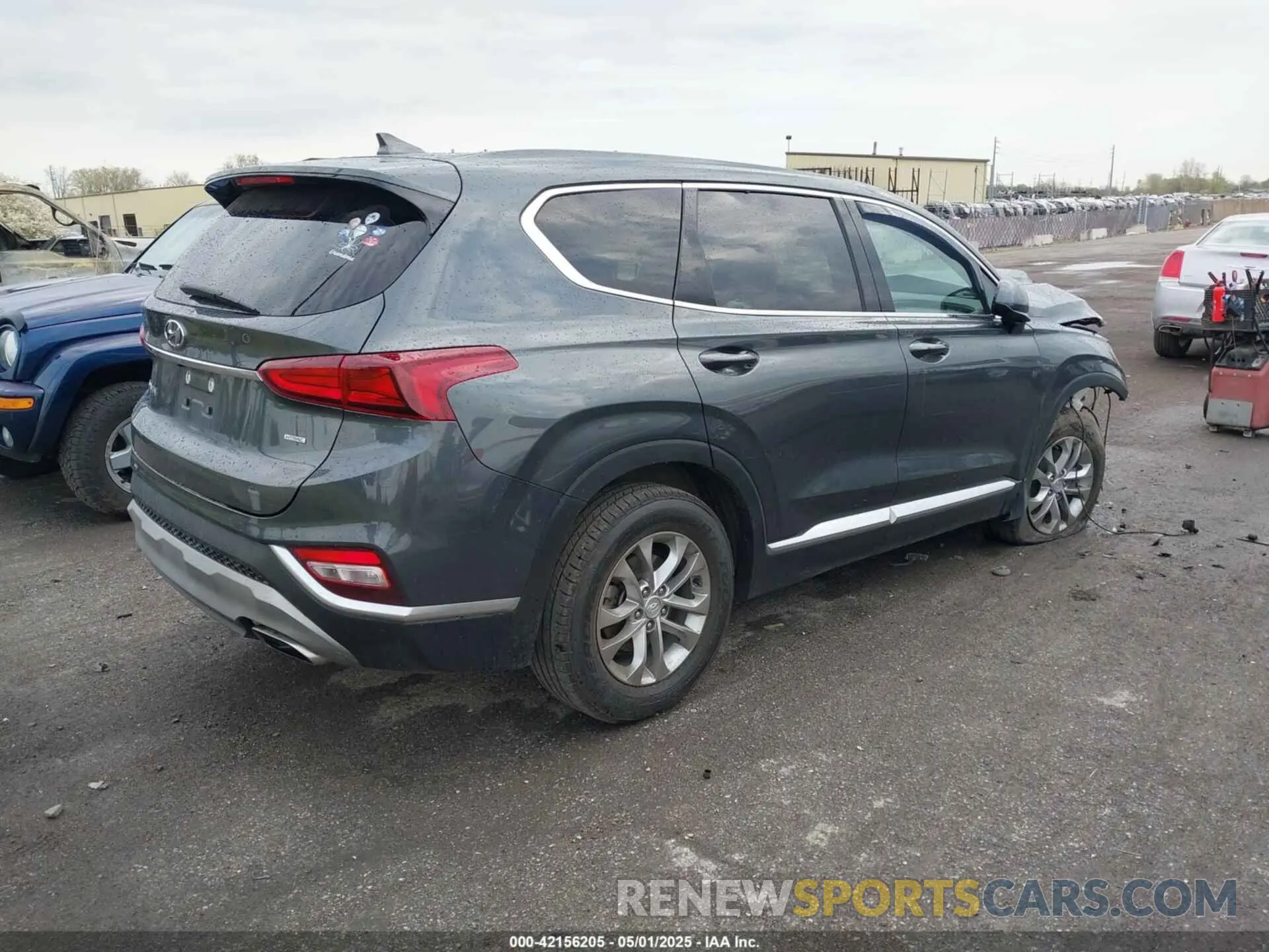 4 fotografías del automóvil dañado 5NMS3CAD4KH075239 HYUNDAI SANTA FE 2019