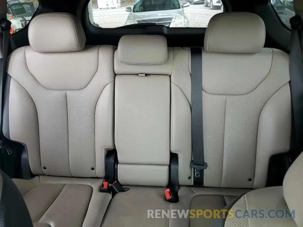 10 fotografías del automóvil dañado 5NMS53AA1KH033627 HYUNDAI SANTA FE 2019