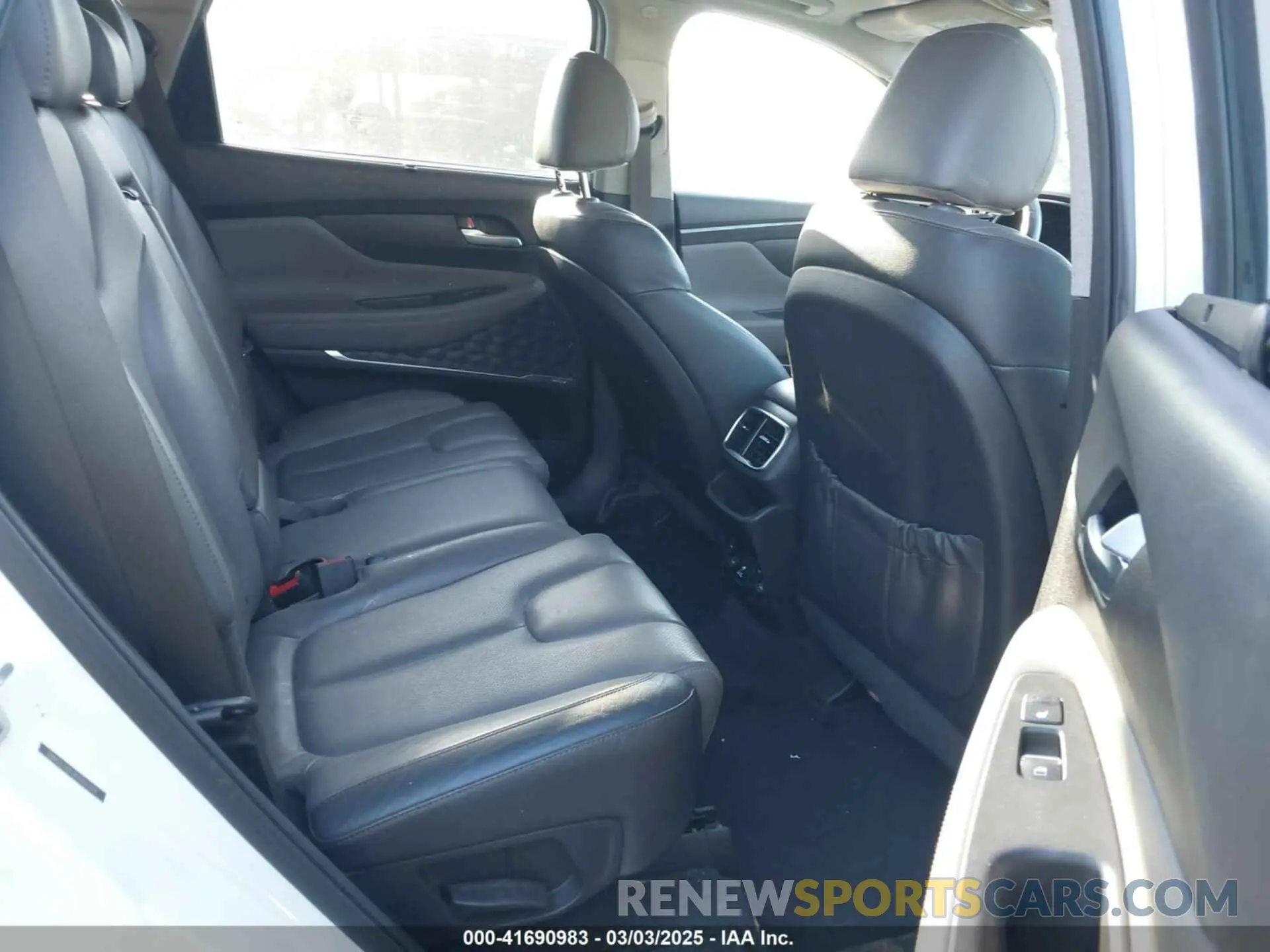 8 fotografías del automóvil dañado 5NMS53AA3KH051319 HYUNDAI SANTA FE 2019