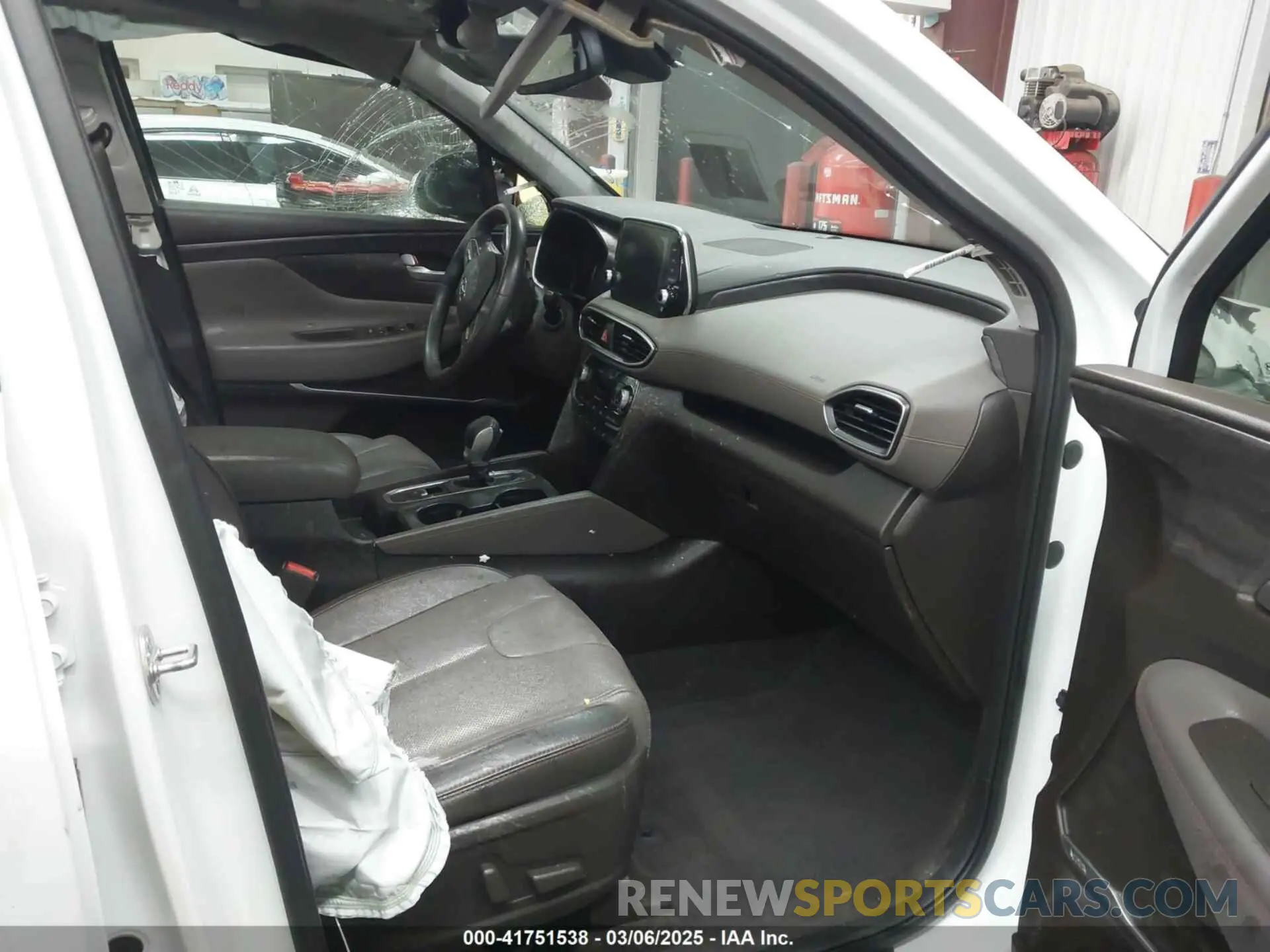5 fotografías del automóvil dañado 5NMS53AA9KH013271 HYUNDAI SANTA FE 2019