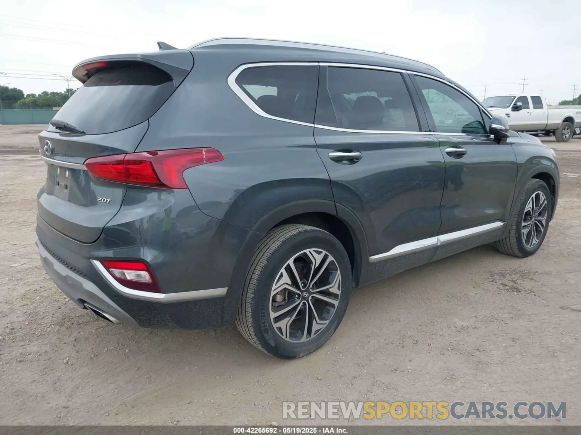 4 fotografías del automóvil dañado 5NMS53AA9KH116223 HYUNDAI SANTA FE 2019